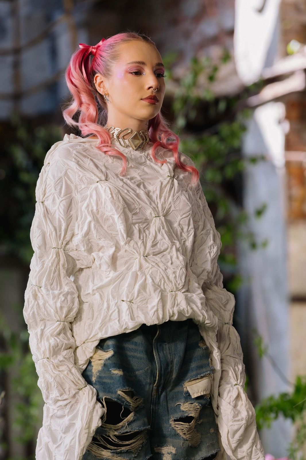 Other Waxed smocked textured white romantic blouse Size US S / EU 44-46 / 1 - 1 Thumbnail