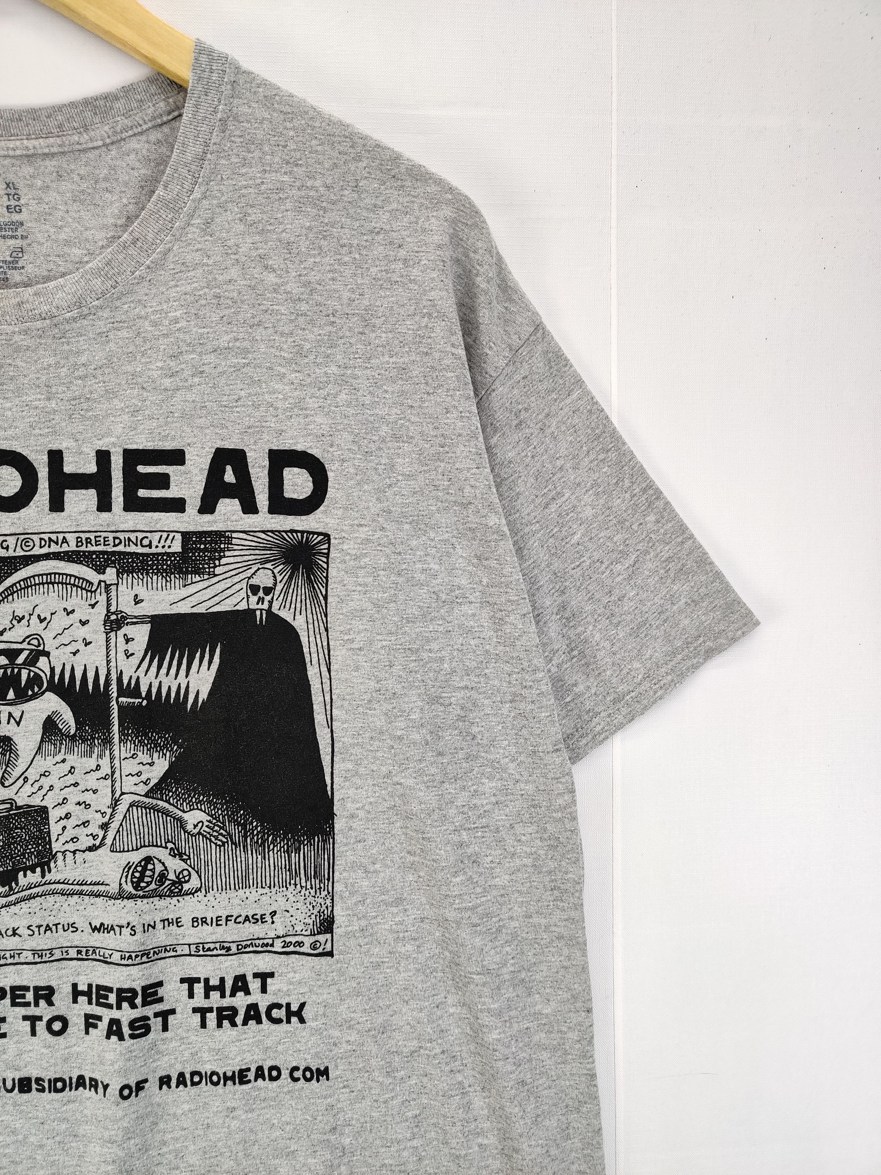 Band Tees Radiohead Stanley Donwood 2000 Band Tee Tshirt Size US XL / EU 56 / 4 - 3 Thumbnail