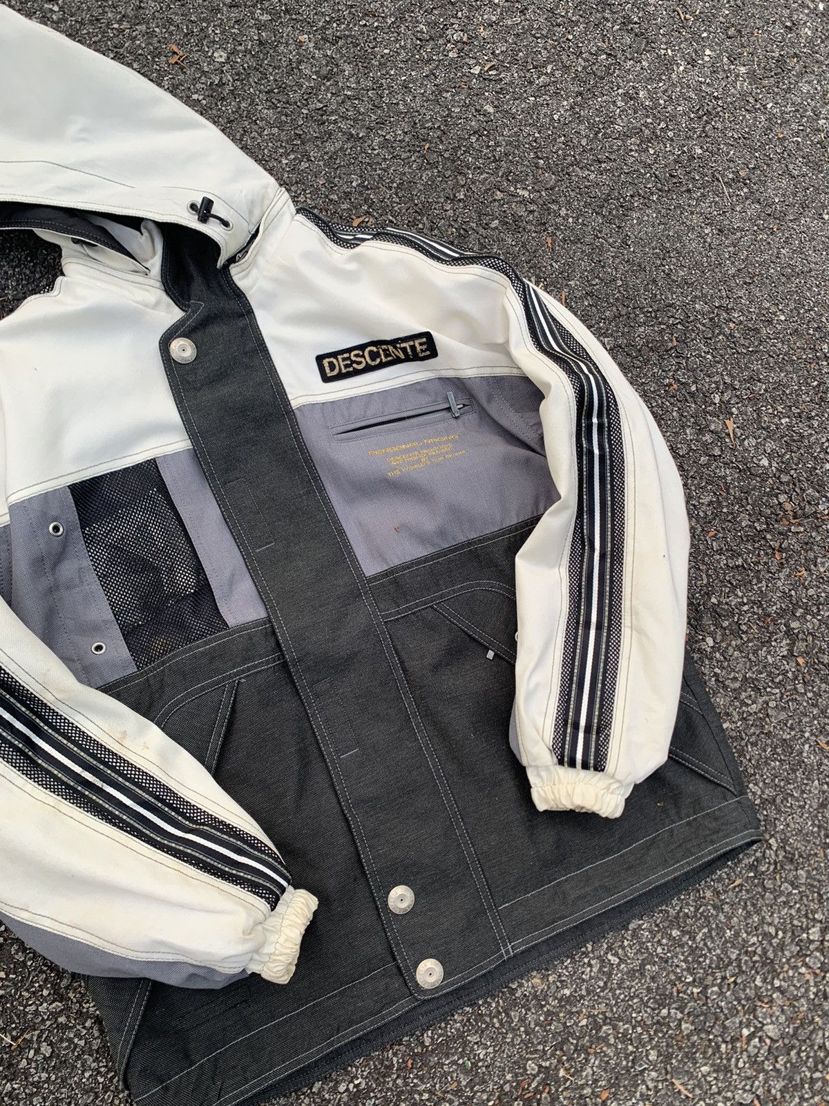 Japanese Brand 🎿⛷️DESCENTE JAPAN SKI JACKET Size US L / EU 52-54 / 3 - 8 Thumbnail