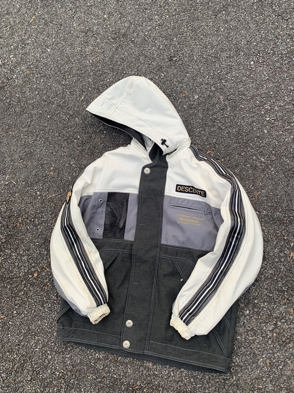 Japanese Brand 🎿⛷️DESCENTE JAPAN SKI JACKET Size US L / EU 52-54 / 3 - 7 Thumbnail