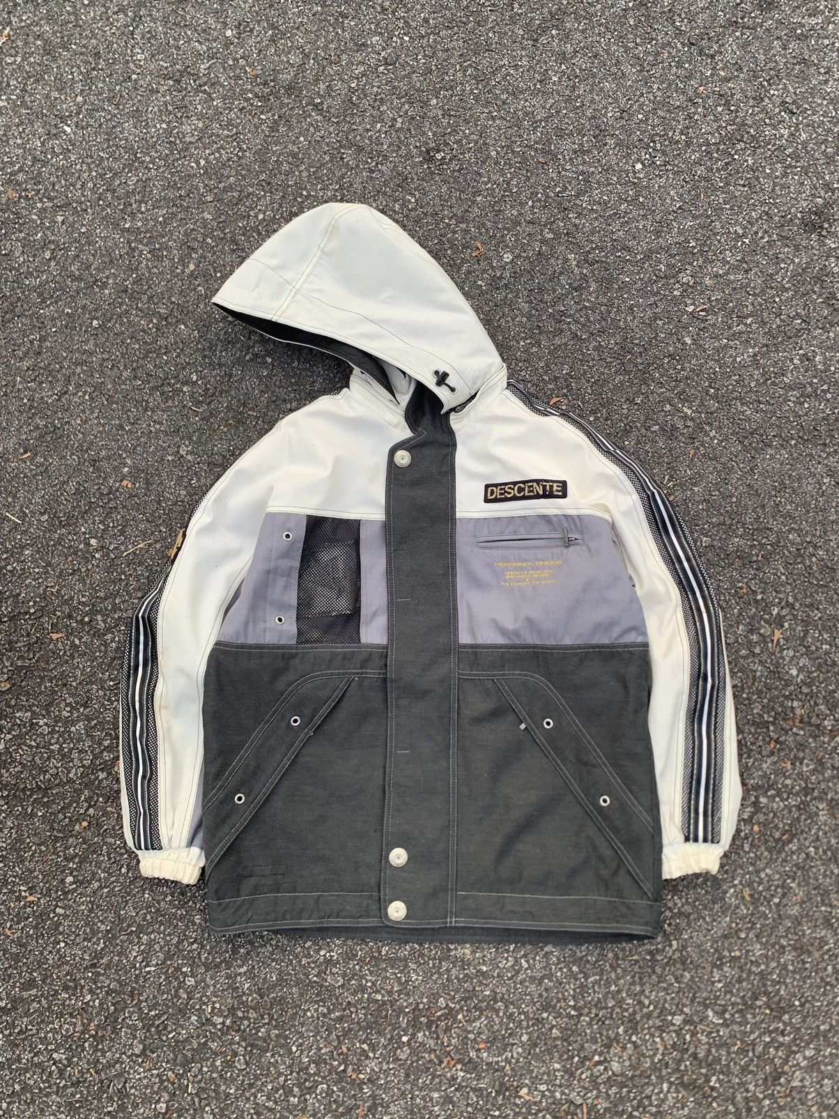 Japanese Brand 🎿⛷️DESCENTE JAPAN SKI JACKET Size US L / EU 52-54 / 3 - 6 Thumbnail