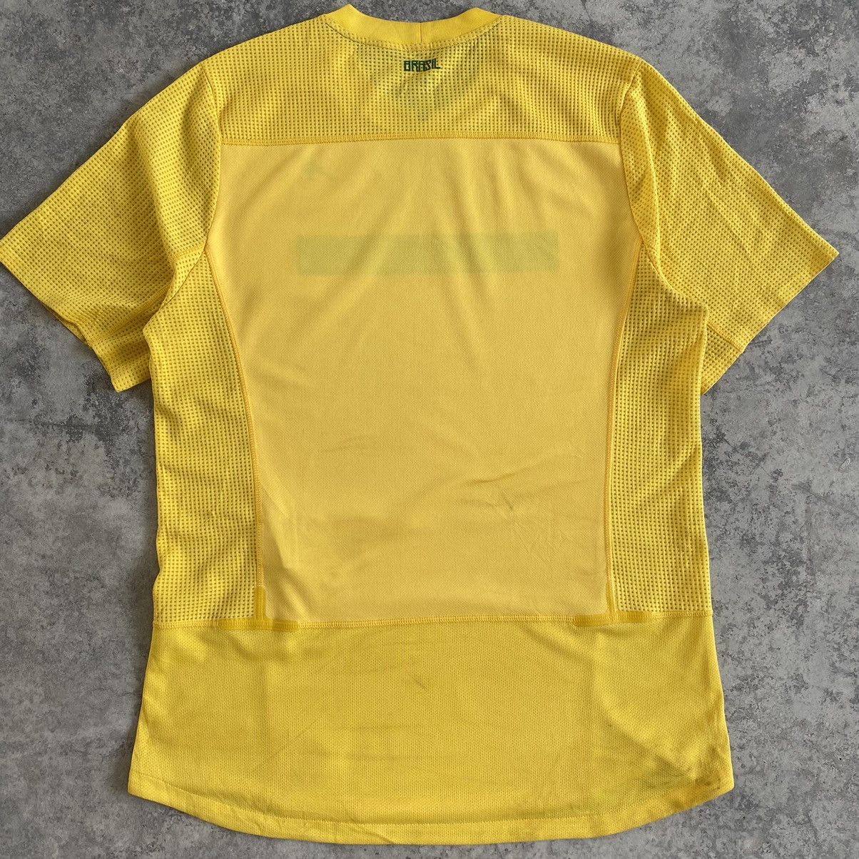 Nike 2011/12 Pele’s Signature Brazil Home Football Soccer Jersey Size US XL / EU 56 / 4 - 11 Thumbnail