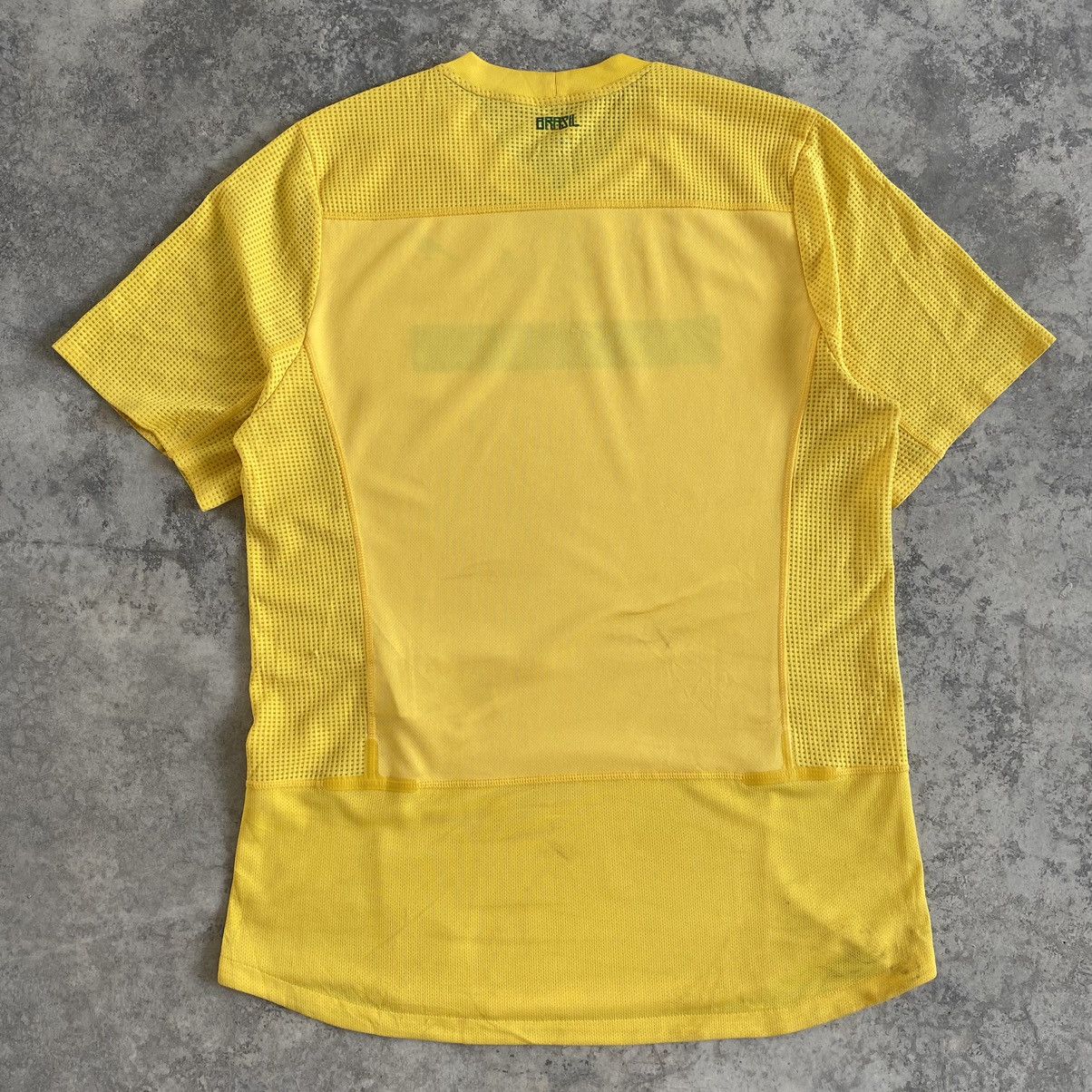 Nike 2011/12 Pele’s Signature Brazil Home Football Soccer Jersey Size US XL / EU 56 / 4 - 10 Thumbnail
