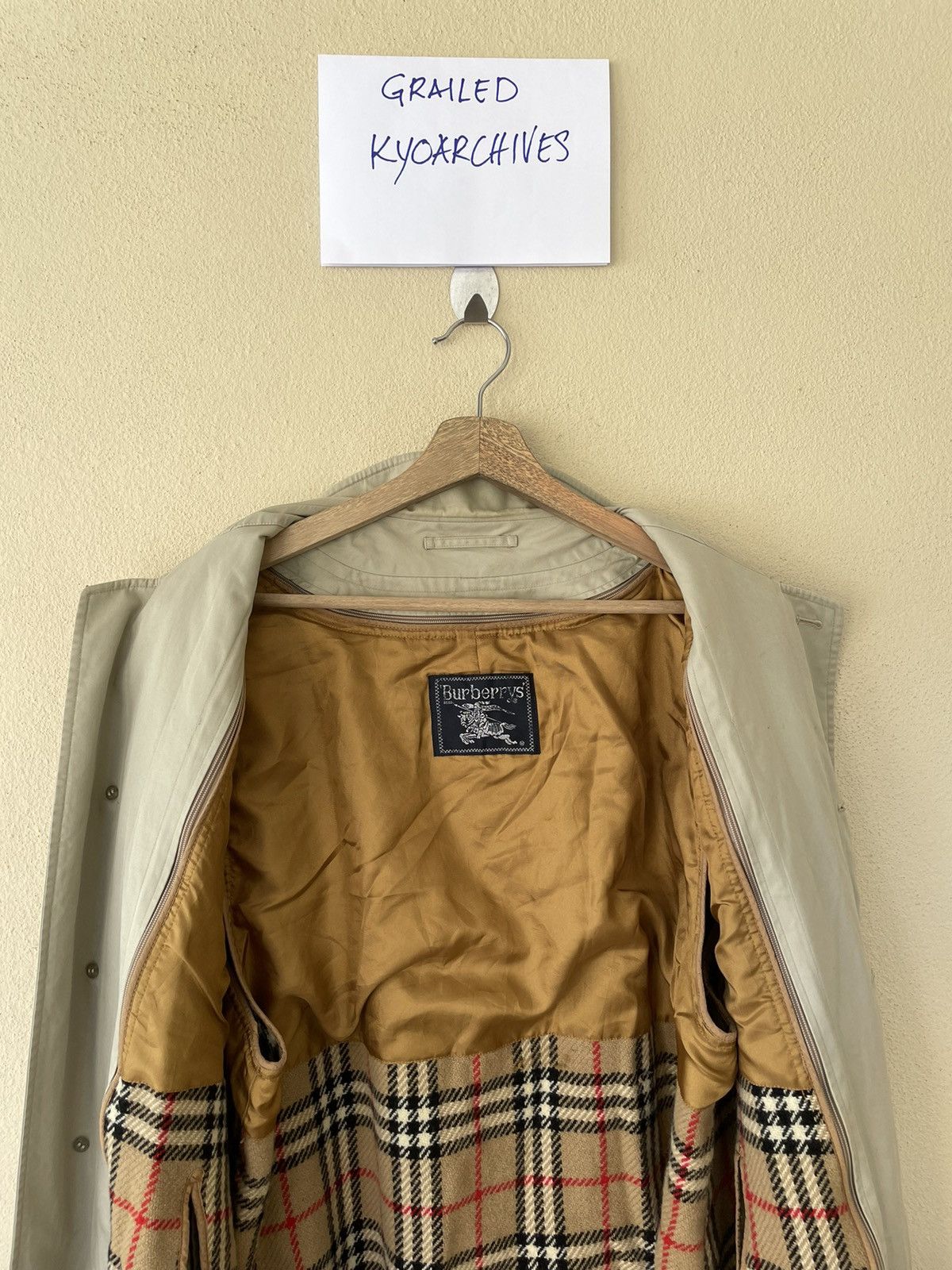 Burberry VINTAGE BURBERRY’S TRENCH JACKET Size US L / EU 52-54 / 3 - 9 Thumbnail