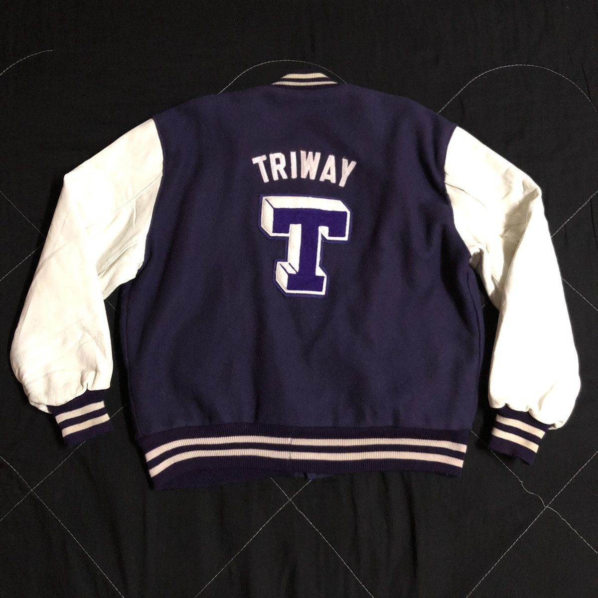 Vintage Vintage De Long Letterman Varsity Jacket leather Sleeve Size US XL / EU 56 / 4 - 14 Thumbnail