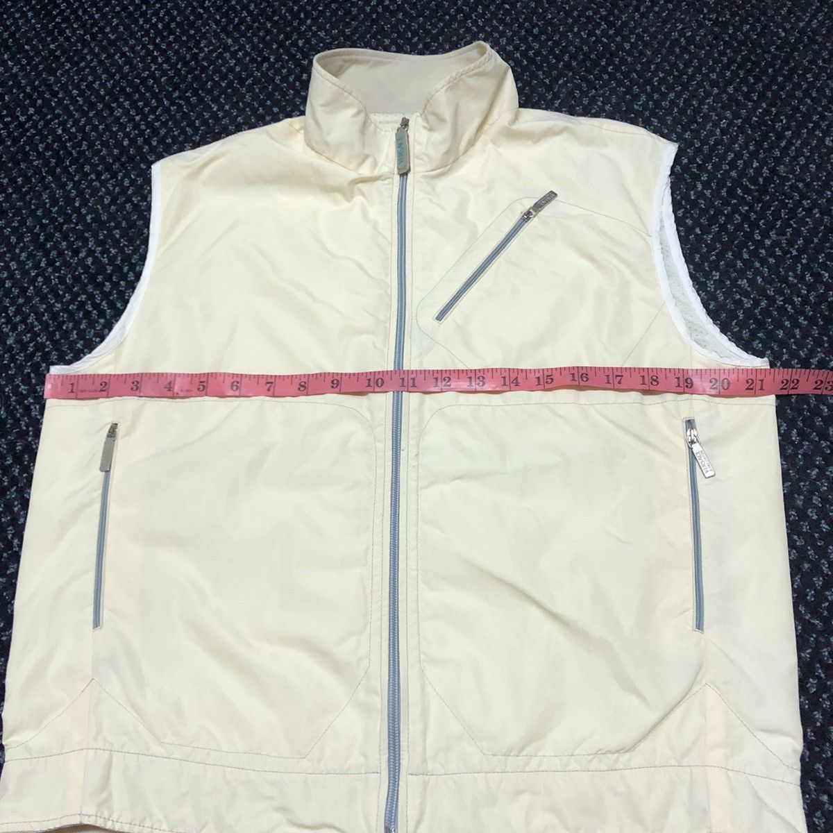 Versace Jeans Couture Vintage Versace Jean Couture Light Nylon Vest Size US M / EU 48-50 / 2 - 12 Thumbnail