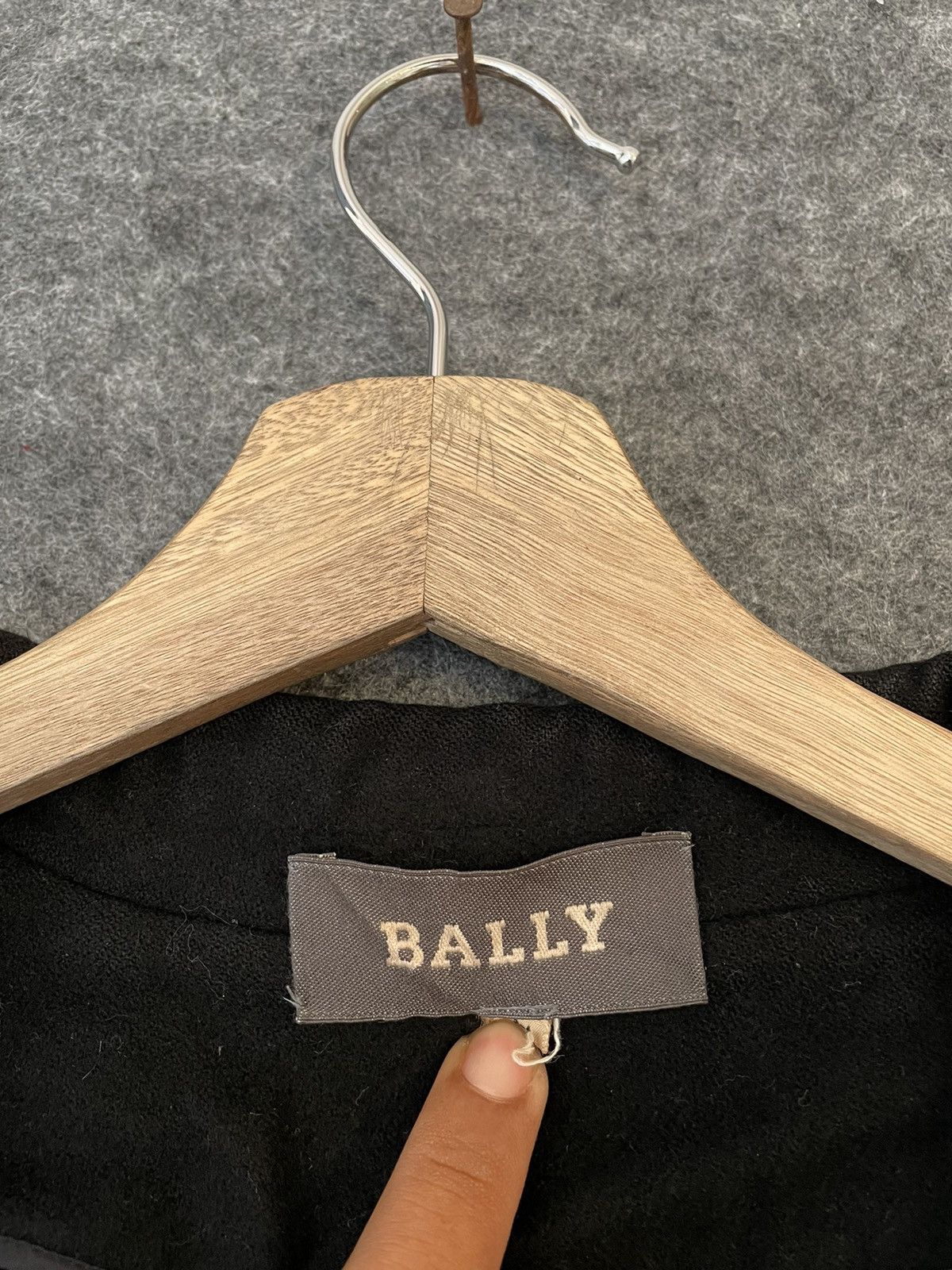 Bally × Vintage VINTAGE BALLY OVERCOAT Size US L / EU 52-54 / 3 - 6 Thumbnail