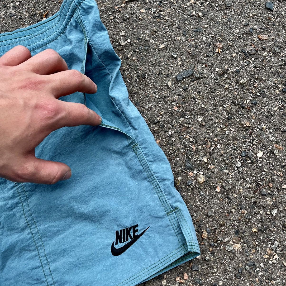 Beauty Beast Vintage Nike shorts streetwear swoosh casual y2k size M Size US 34 / EU 50 - 4 Thumbnail