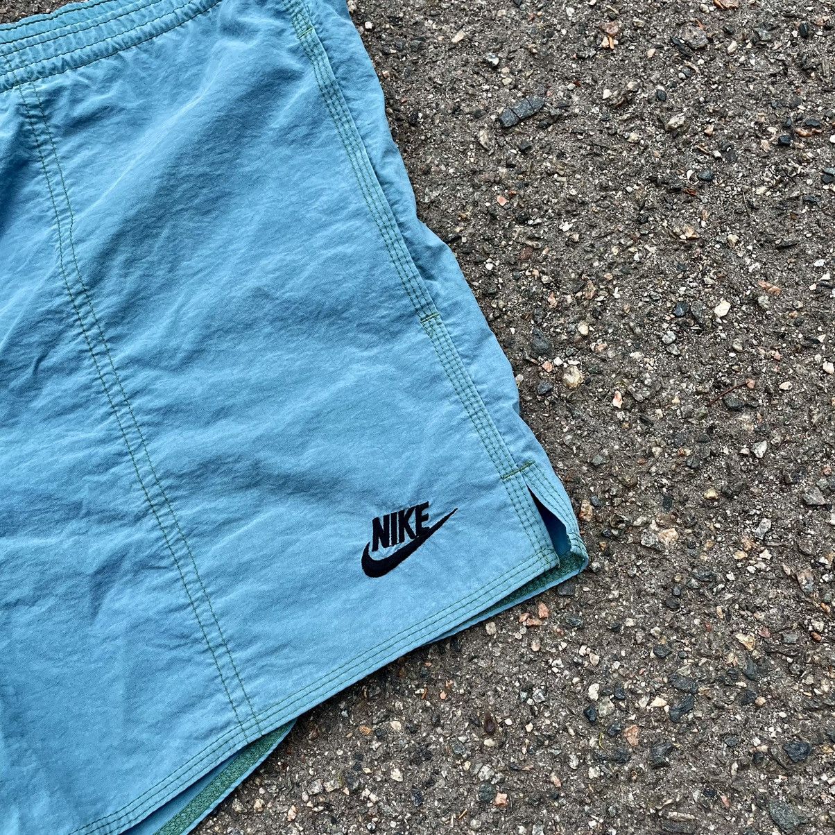 Beauty Beast Vintage Nike shorts streetwear swoosh casual y2k size M Size US 34 / EU 50 - 3 Thumbnail