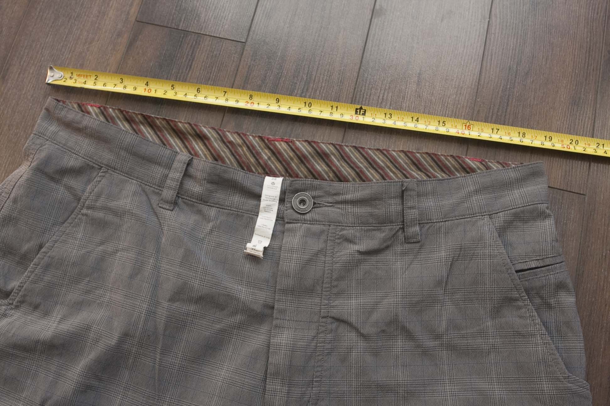Lululemon Lululemon Shorts Athletica Grey Hiking Size 37 Size US 37 - 4 Thumbnail