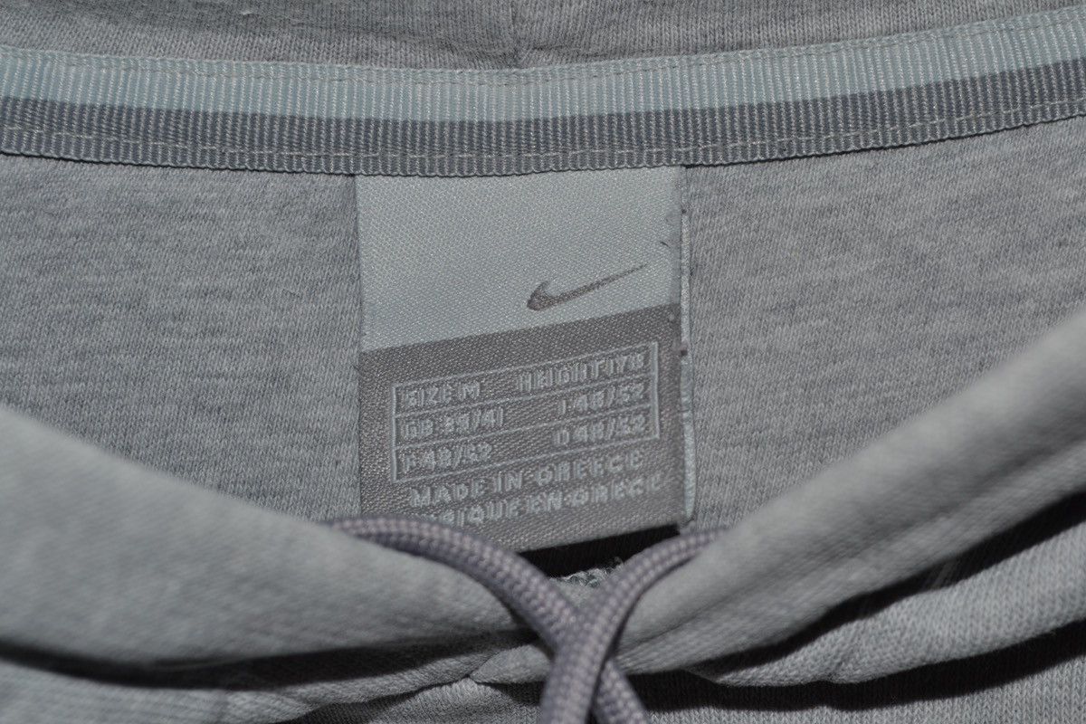 Nike × Vintage Y2K Nike Vintage Thrashed Hoodie Size US M / EU 48-50 / 2 - 11 Thumbnail