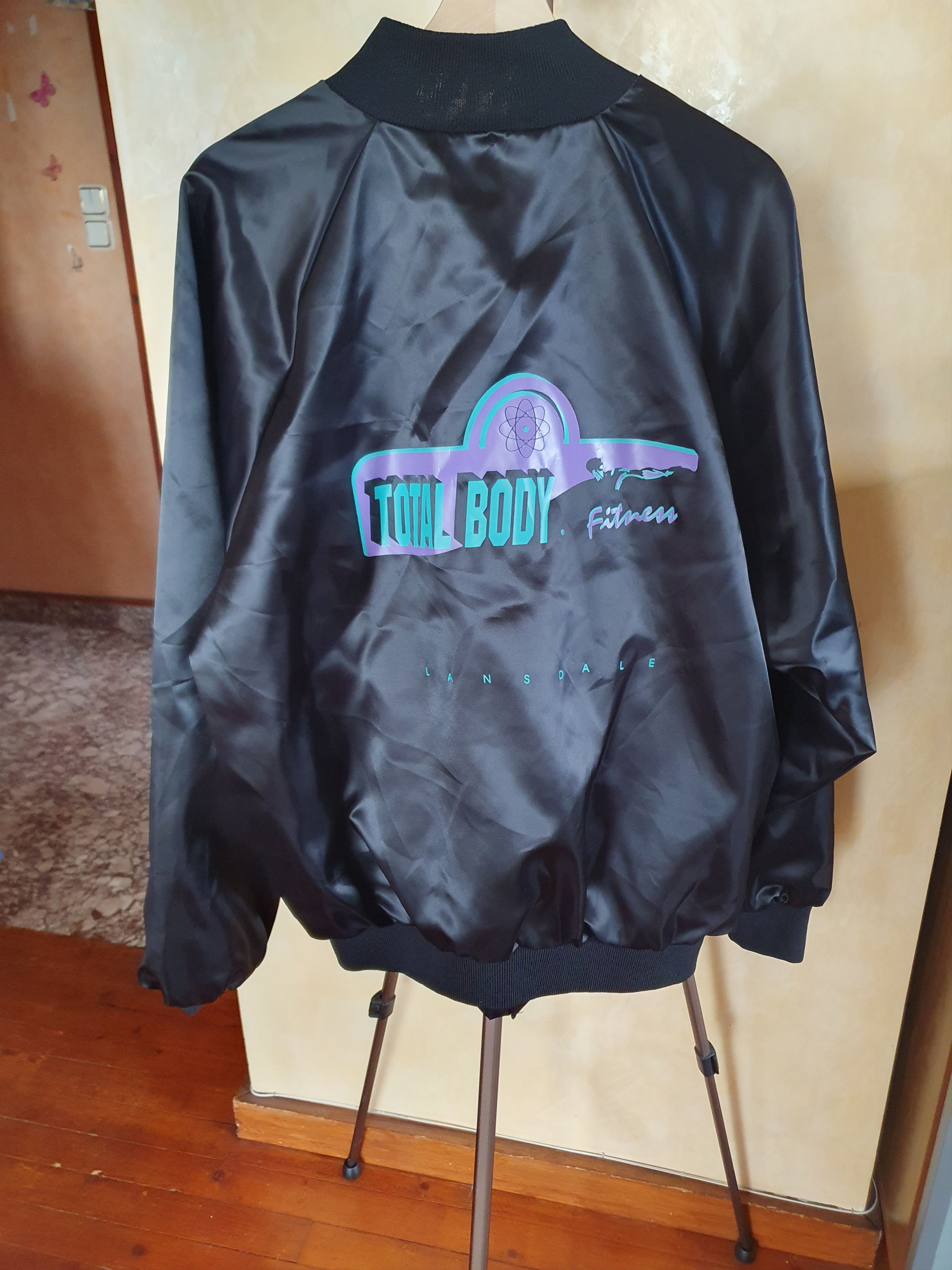 Auburn Sportswear × Vintage Auburn Sportswear USA Total Body Fitnes Satin jacket sz XL Size US XL / EU 56 / 4 - 1 Thumbnail