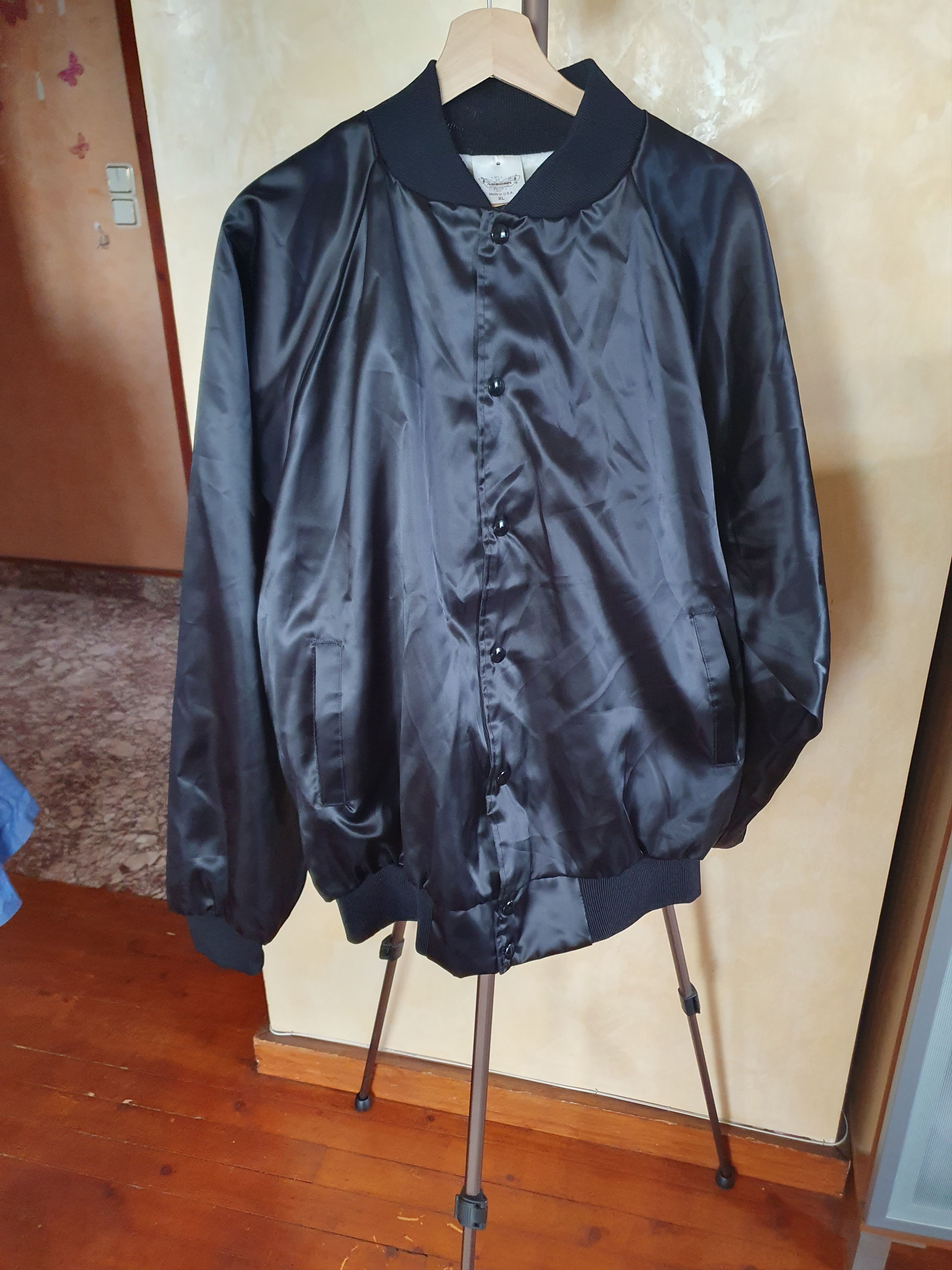 Auburn Sportswear × Vintage Auburn Sportswear USA Total Body Fitnes Satin jacket sz XL Size US XL / EU 56 / 4 - 3 Thumbnail
