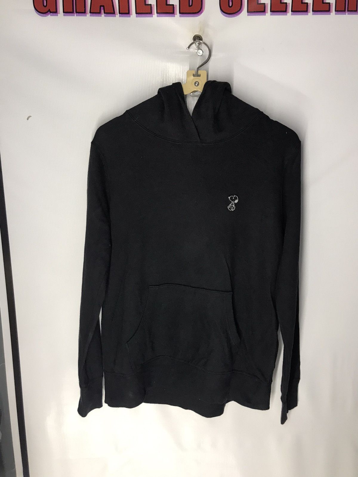 Kaws × Peanuts × Uniqlo Hoodie pullover uniqlo x kaws x peanut Size US L / EU 52-54 / 3 - 6 Thumbnail