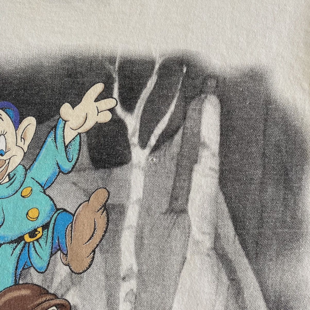 Disney Vintage 90’s Snow White and The Seven Dwarfs Disney T-shirt Size US XL / EU 56 / 4 - 8 Thumbnail