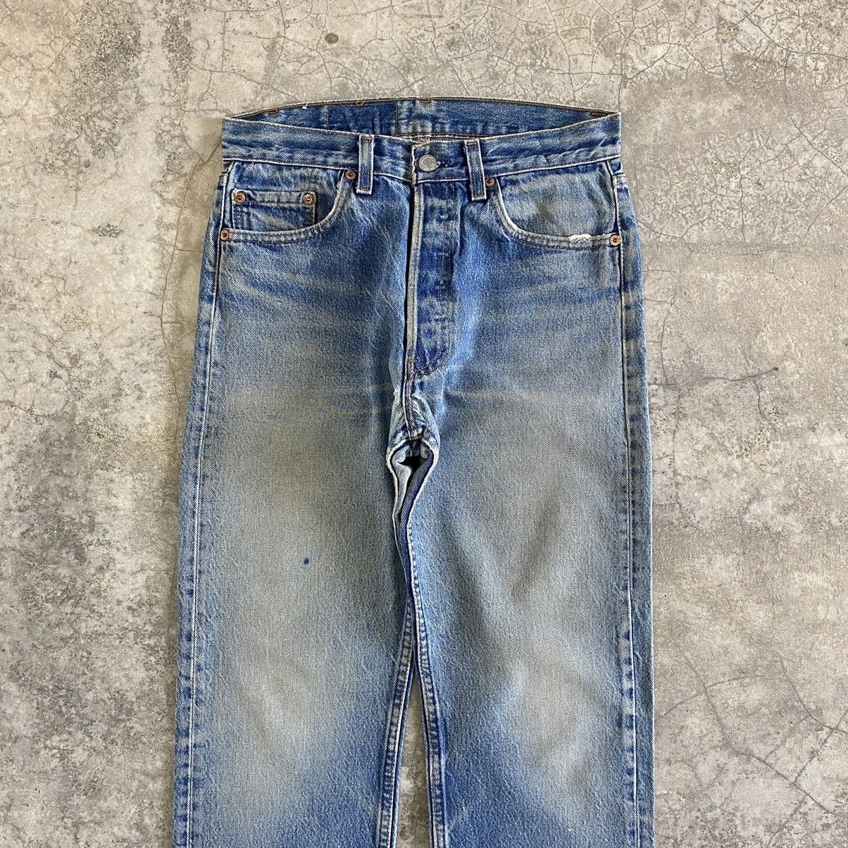 Levi's Vintage 90's Levi's 501 Faded Stonewashed Denim Jeans Size US 29 - 2 Thumbnail
