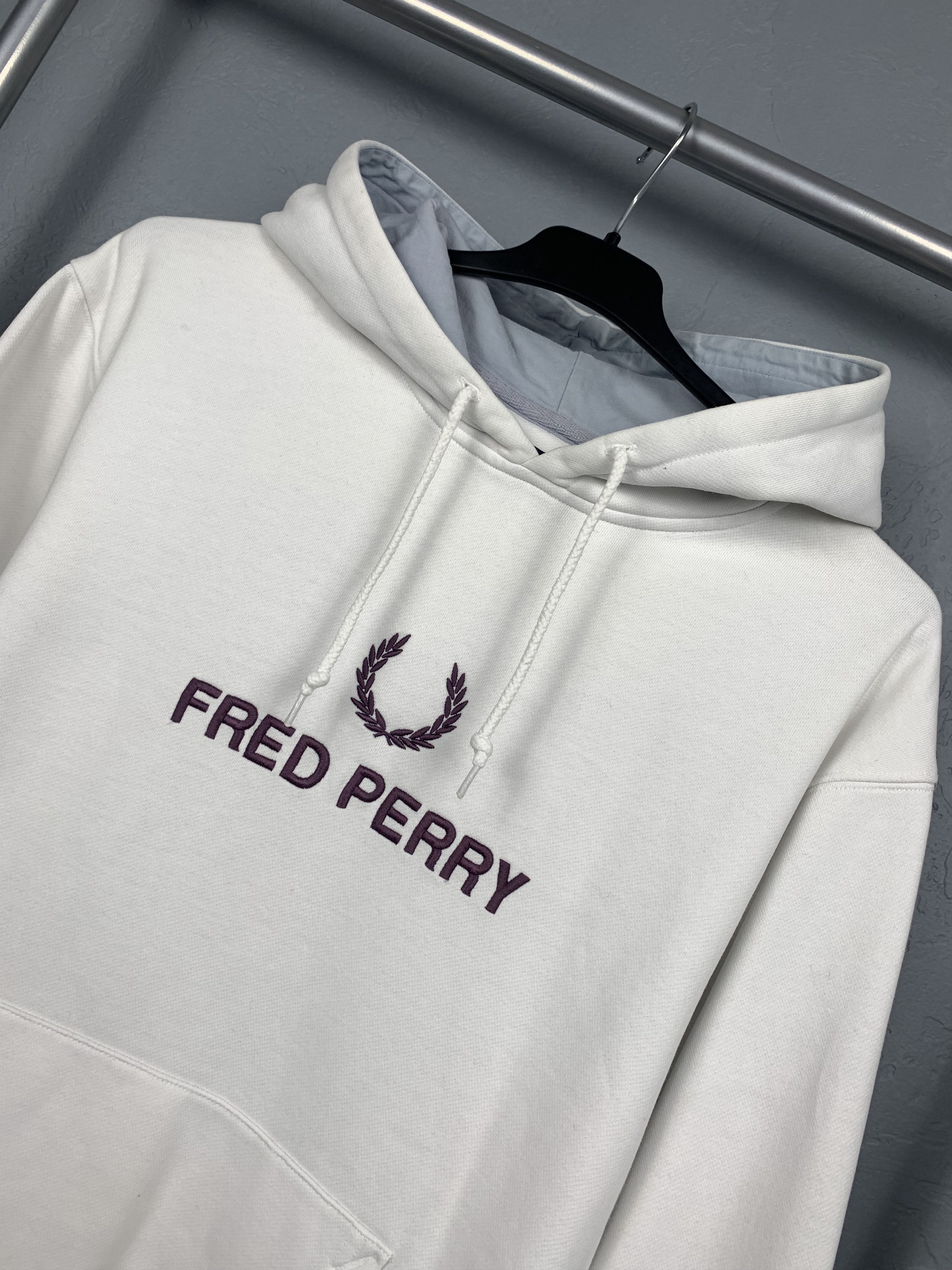 Fred Perry × Vintage Fred Perry Vintage Mens Big Logo Hoodie Size US M / EU 48-50 / 2 - 2 Thumbnail