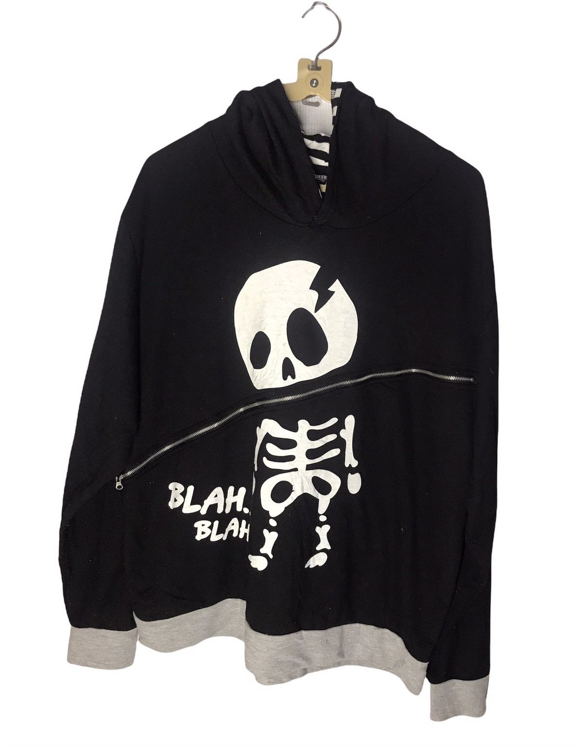 Japanese Brand 🔥grab now🔥Hoodie pullover skull printed by hovering Size US M / EU 48-50 / 2 - 1 Thumbnail