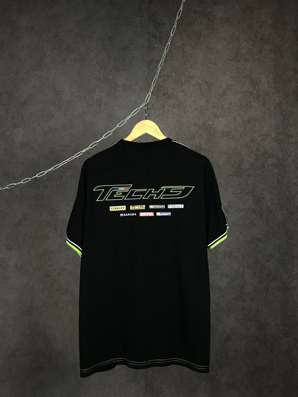 Vintage Tech 3 racing moto vintage tee Size US L / EU 52-54 / 3 - 6 Thumbnail