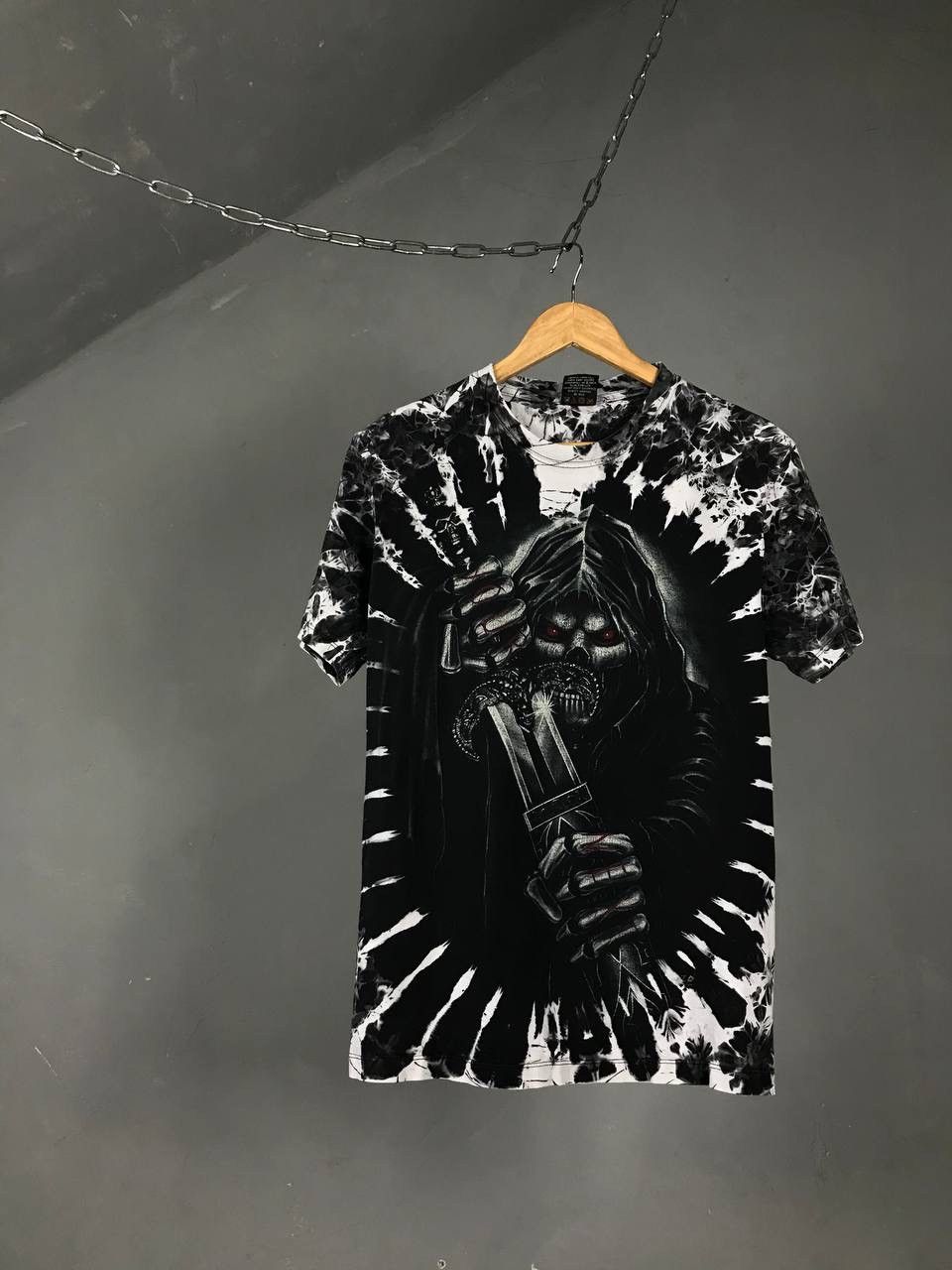 Band Tees Rock vintage overprinted tee Size US M / EU 48-50 / 2 - 1 Thumbnail