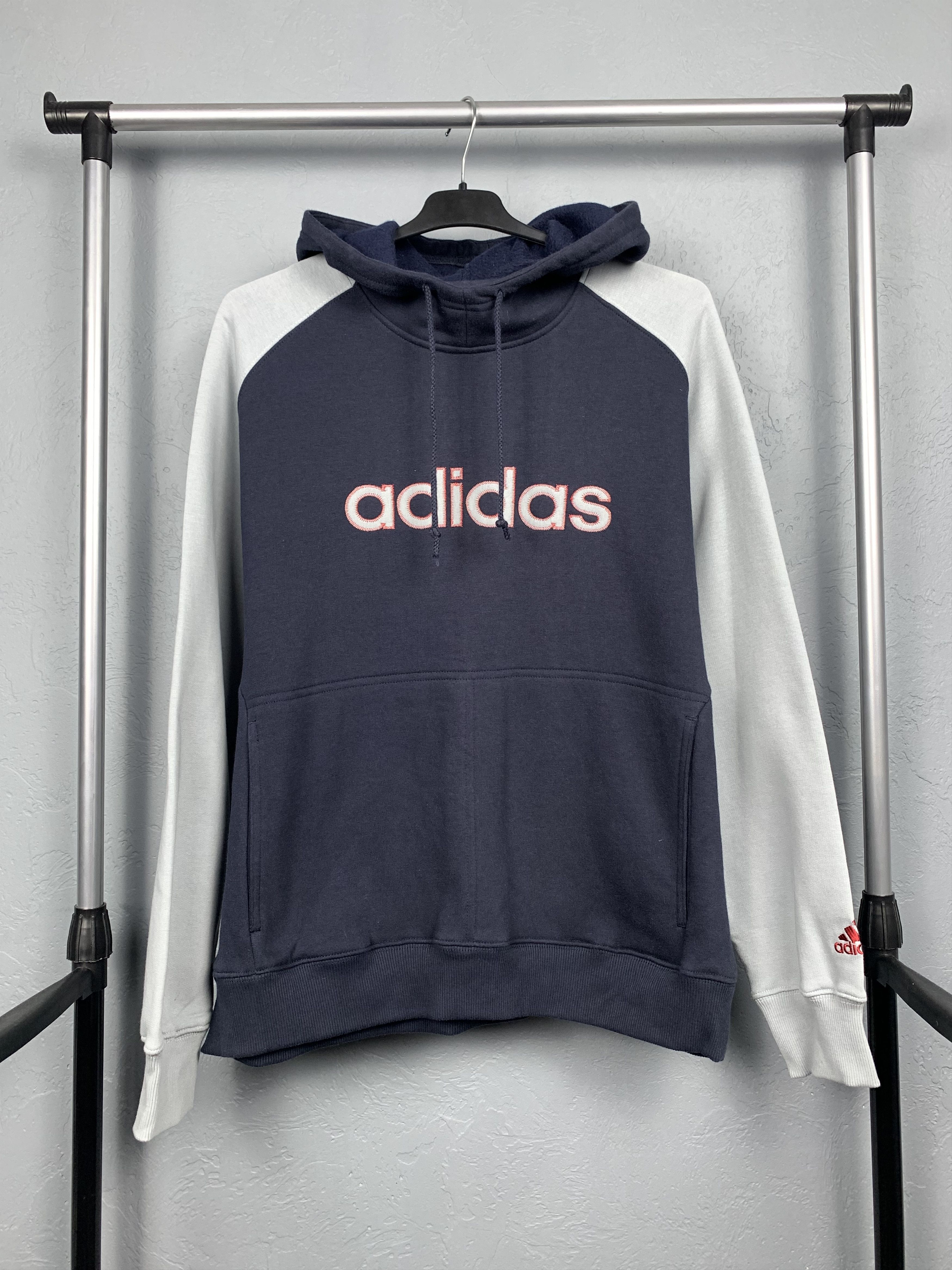 Adidas Adidas Vintage Mens Big Logo Hoodie Y2K Size US M / EU 48-50 / 2 - 1 Thumbnail