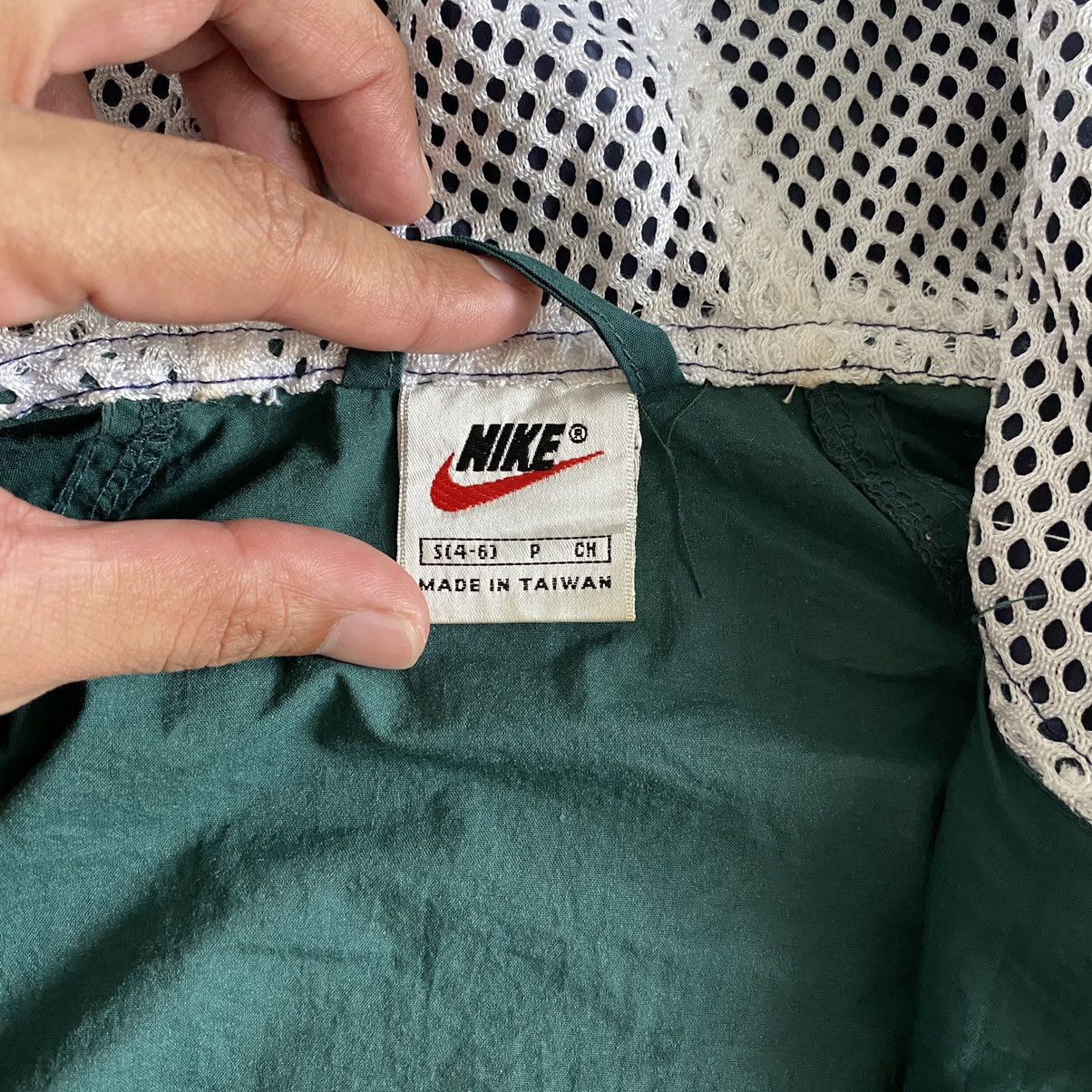 Nike Vintage 90’s Nike Swoosh Border Colour Anorak Jacket Size US S / EU 44-46 / 1 - 16 Thumbnail