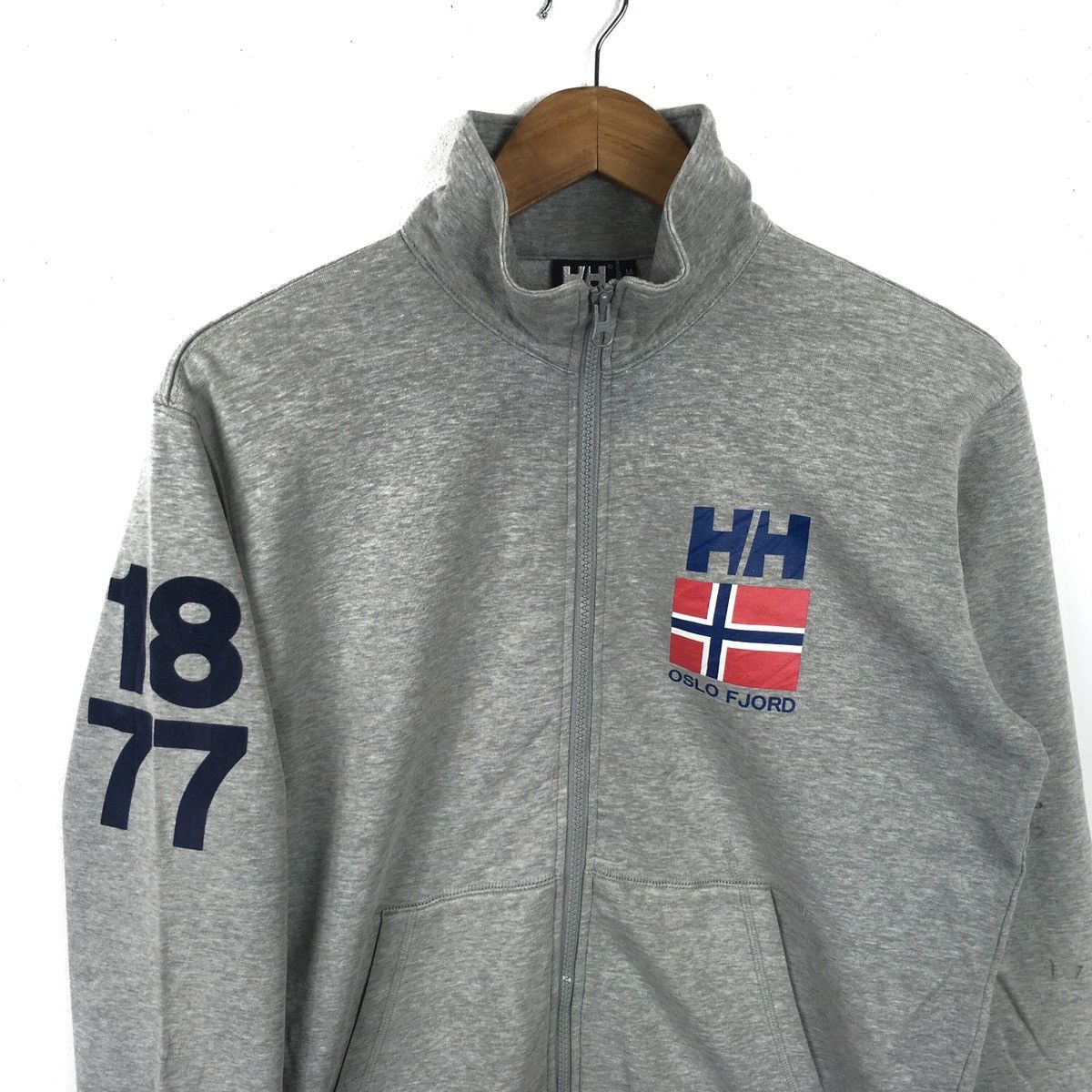 Helly Hansen × Vintage VINTAGE HELLY HANSEN NORWAY FJORD BIG LOGO ZIPPER SWEATER Size US S / EU 44-46 / 1 - 3 Thumbnail