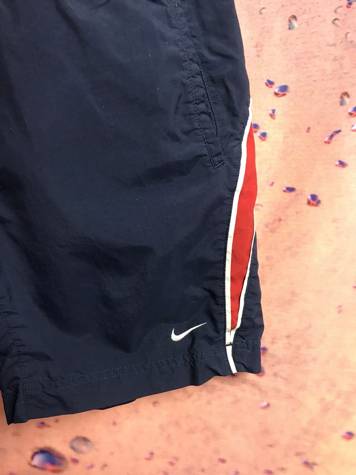 Vintage Vintage Nike streetwear shorts Size US 30 / EU 46 - 3 Thumbnail