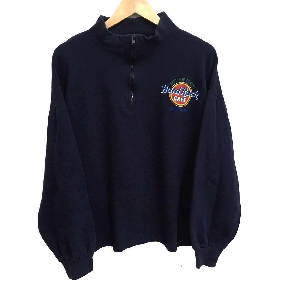 HARD ROCK CAFE YOKOHAMA SMALL LOGO EMBROIDERY SWEATSHIRT