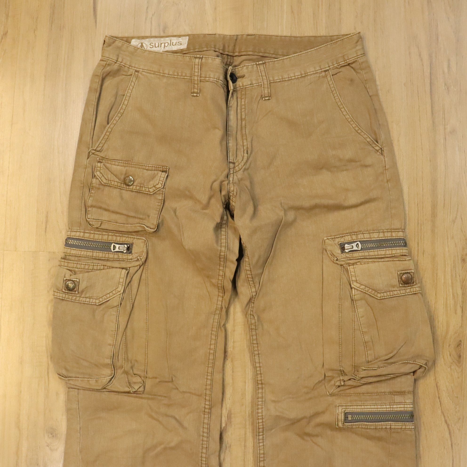 Japanese Brand SURPLUS Cargo Zipper Gas Mask Style Pants Size US 33 - 3 Thumbnail