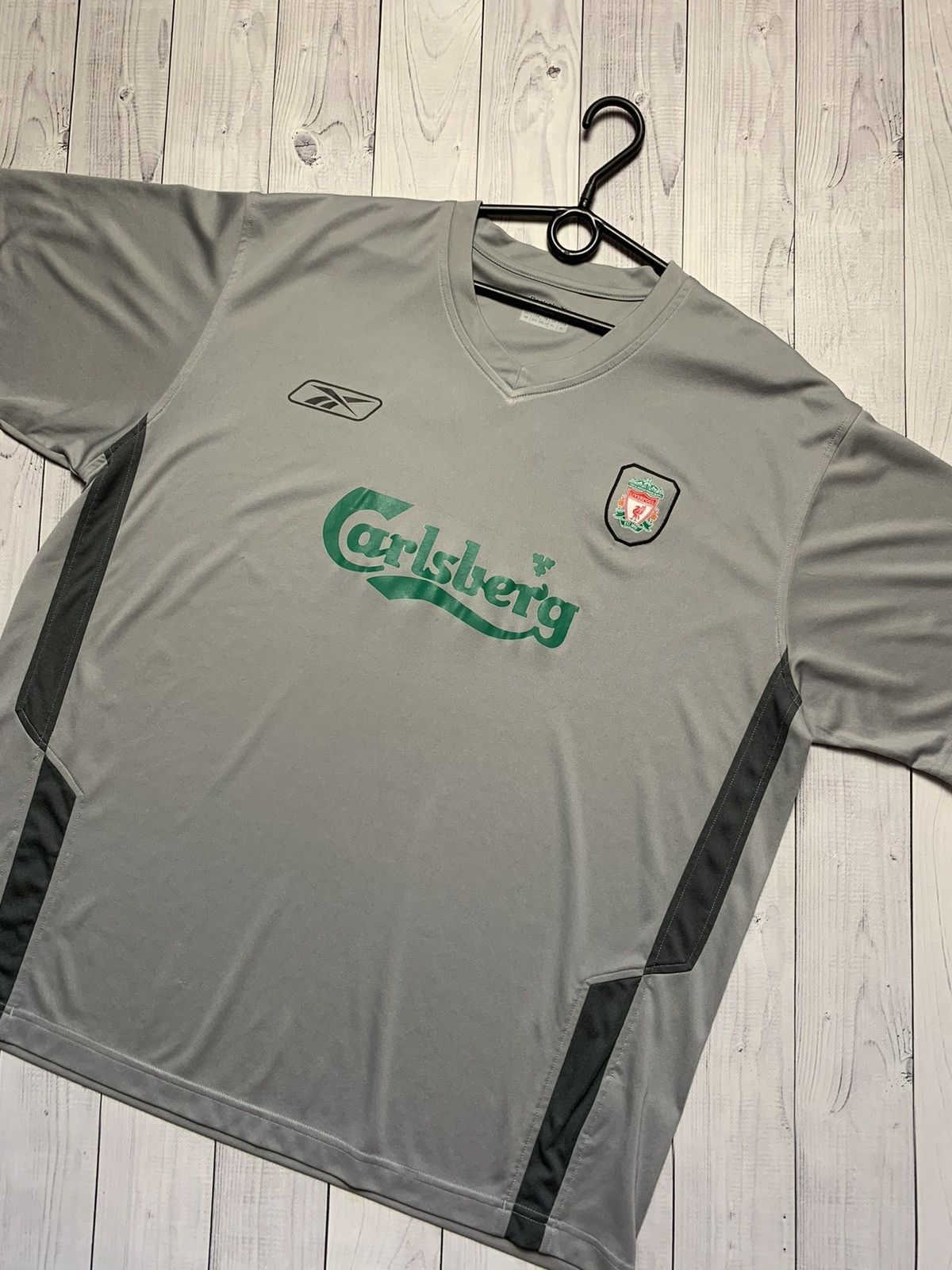 Vintage Vintage Reebok Liverpool soccer jersey grey raresize XXL Size US XXL / EU 58 / 5 - 2 Thumbnail