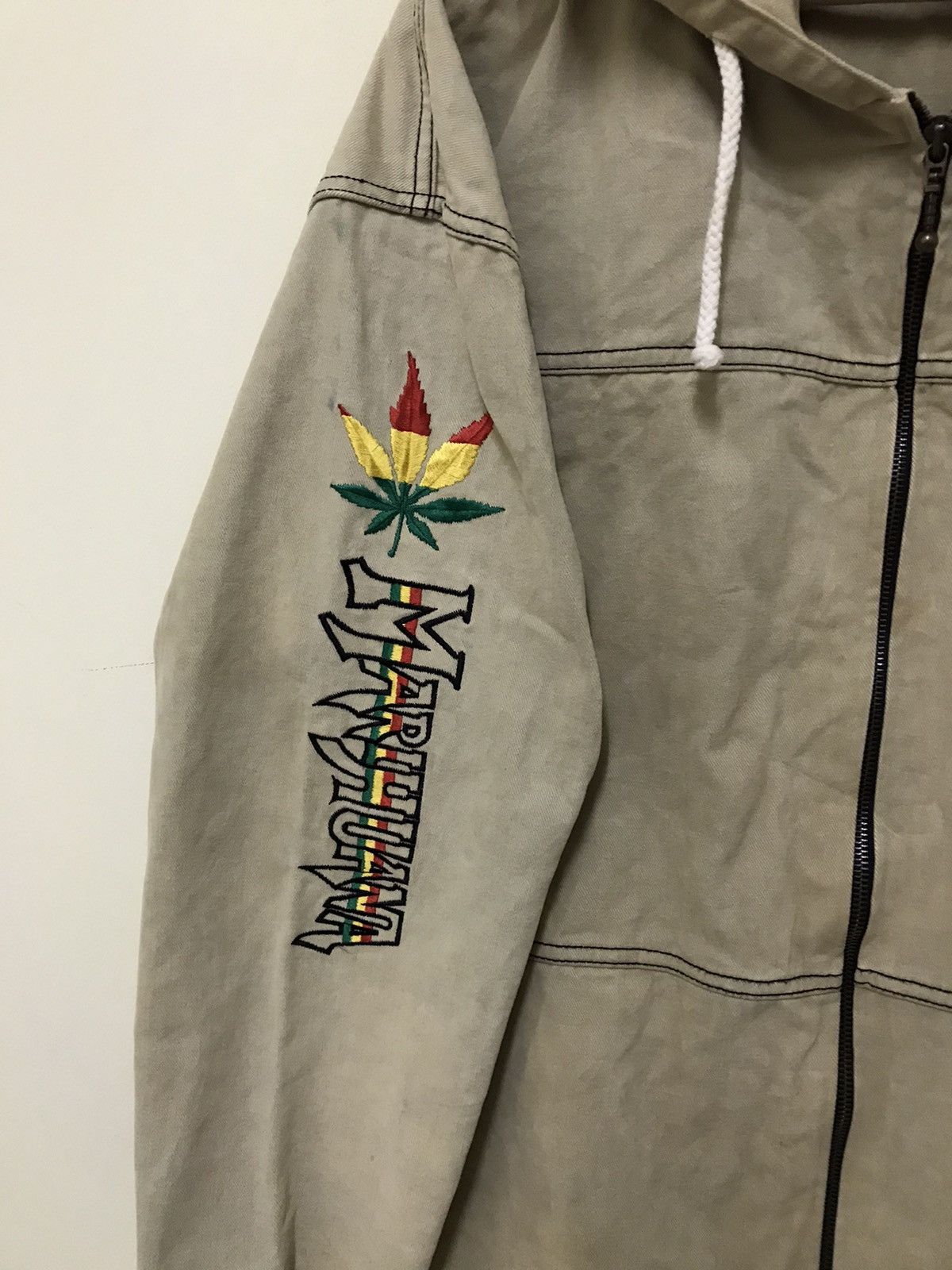Vintage Vintage Marijuana Rasta Hoodie Jacket Size US L / EU 52-54 / 3 - 9 Thumbnail