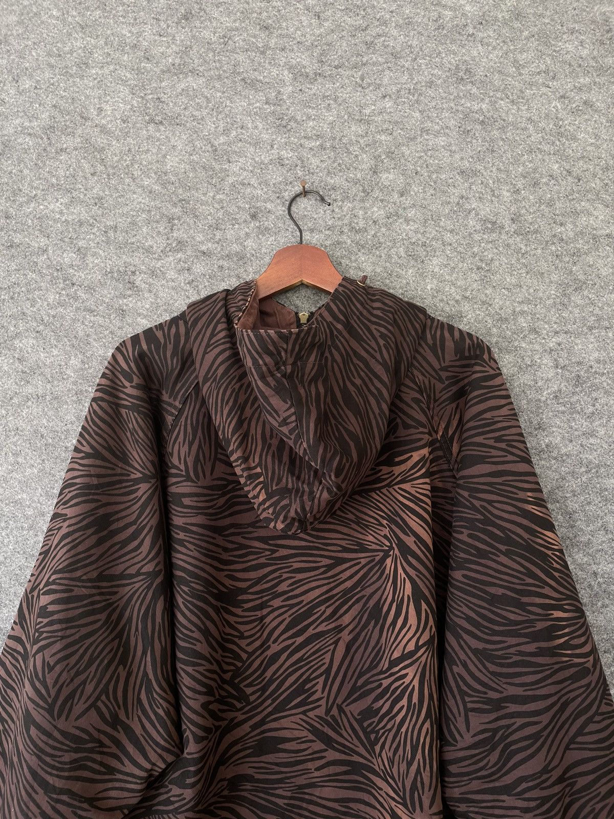 Japanese Brand × Vintage VINTAGE JAPANESE TIGER STRIPE CAMO JACKET Size US L / EU 52-54 / 3 - 4 Thumbnail