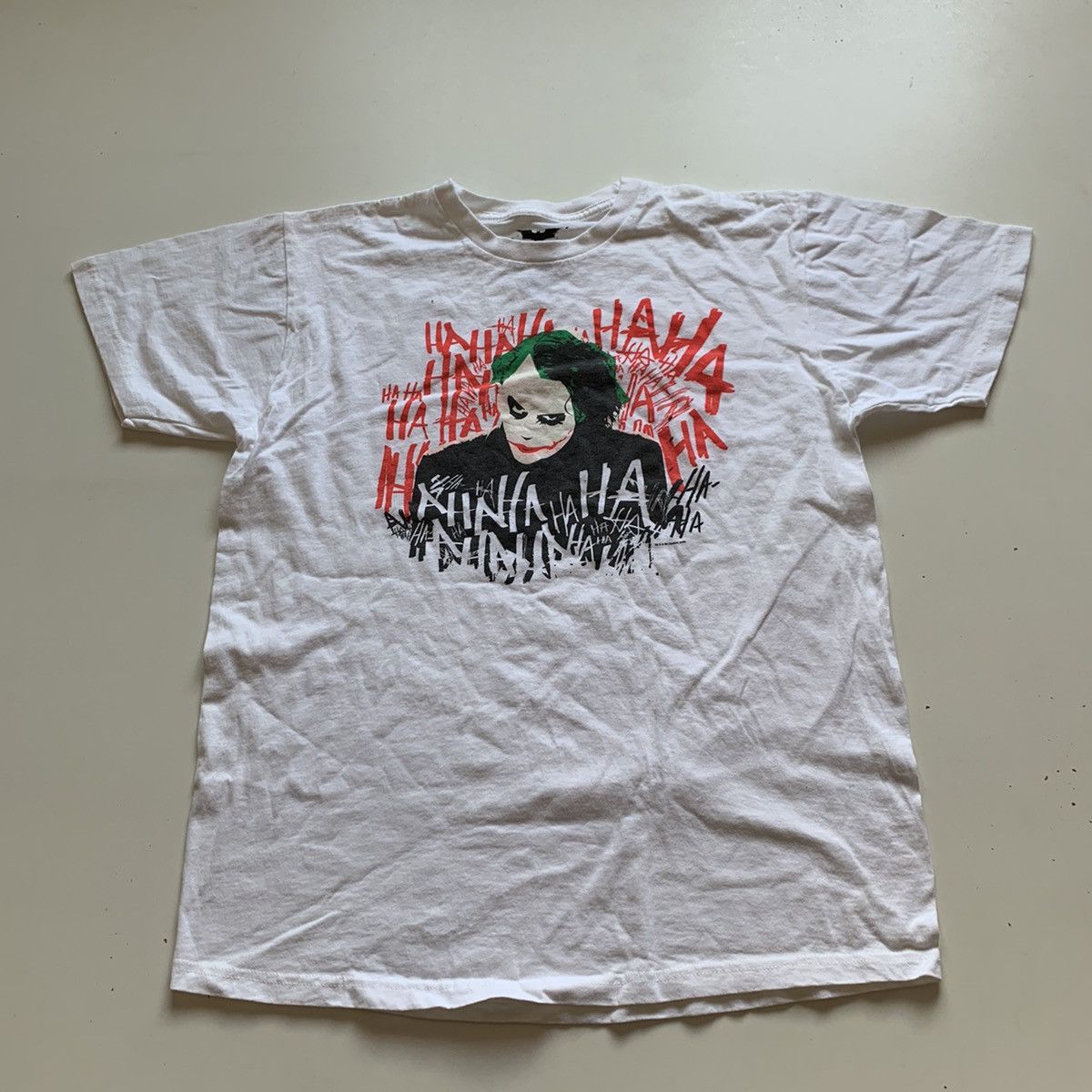 Vintage Vintage Y2K 2008 Batman the dark knight Joker graphic shirt Size US L / EU 52-54 / 3 - 1 Thumbnail
