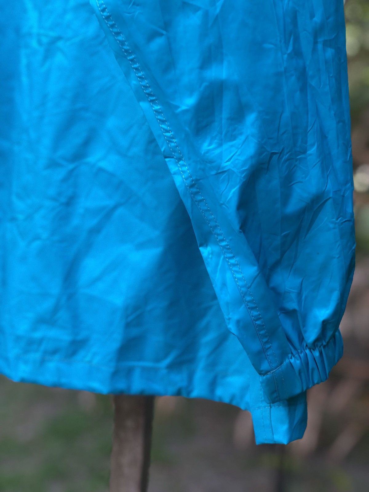Japanese Brand Vintage 90's Windbreaker Waterproof by Doqment Size US L / EU 52-54 / 3 - 6 Thumbnail