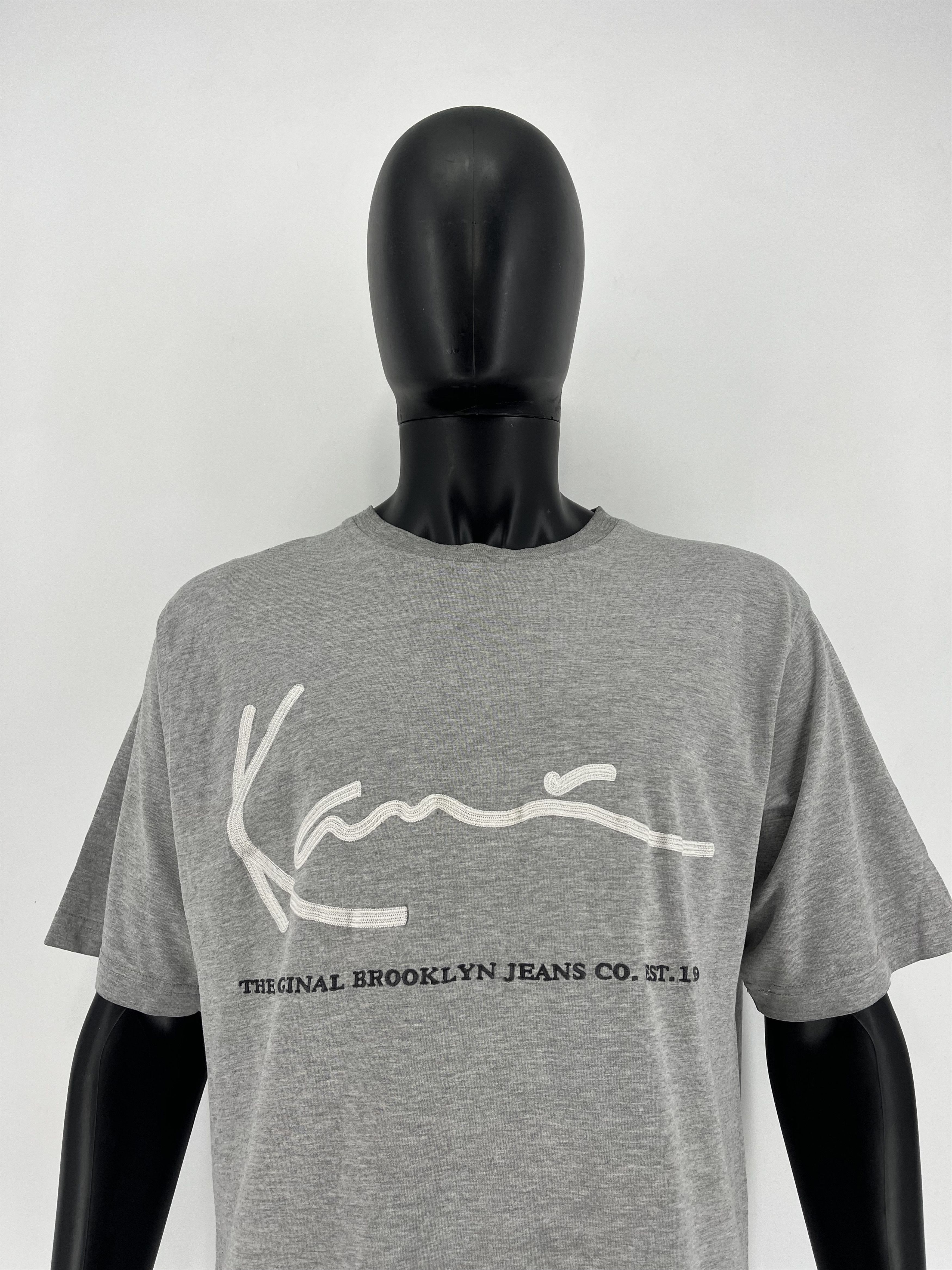 Karl Kani × Vintage Mens Vintage T Shirt Karl Kani Big Logo Size L Size US L / EU 52-54 / 3 - 7 Thumbnail