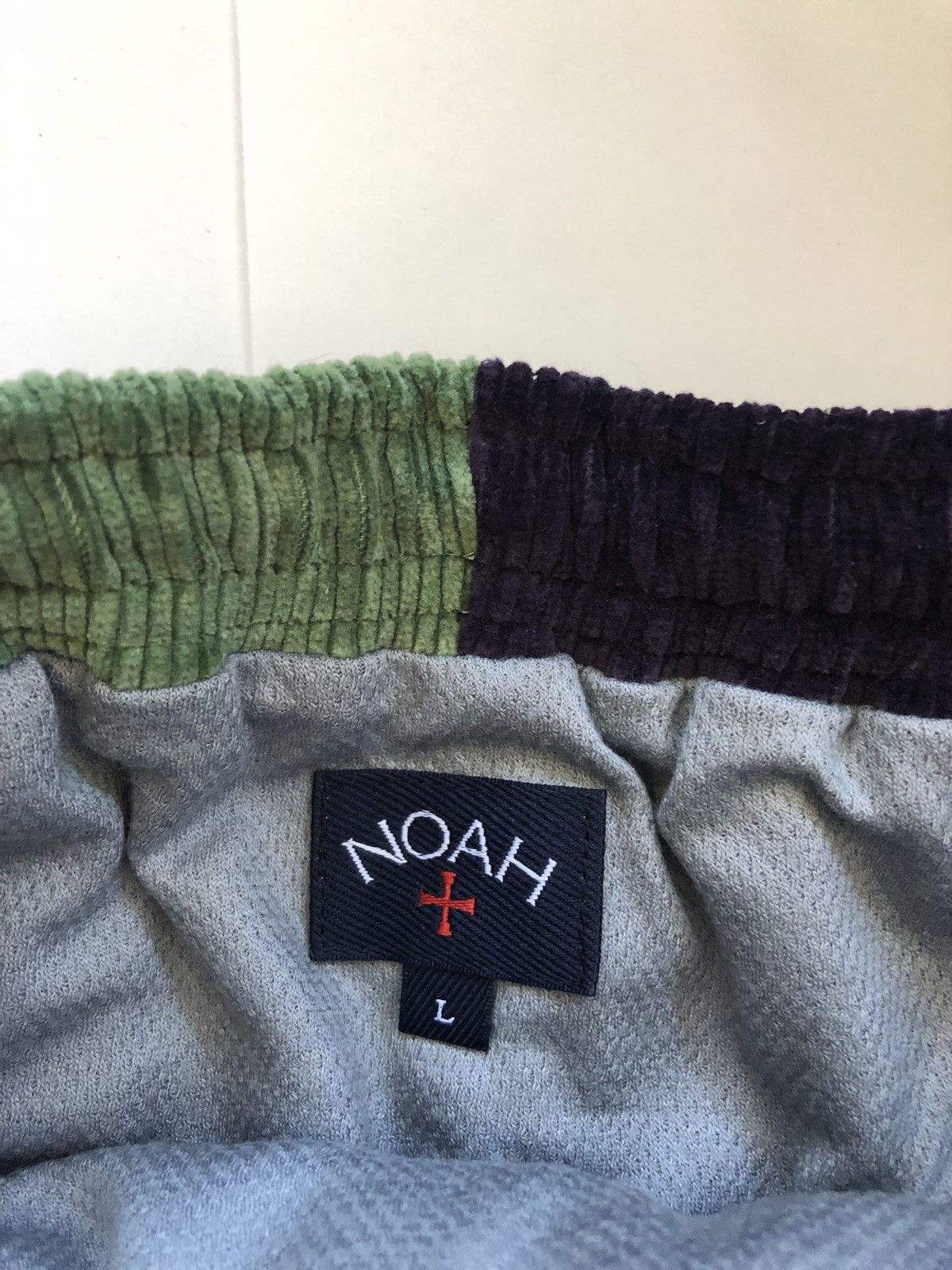 Noah Noah corduroy shorts large (retail) Size US 32 / EU 48 - 6 Thumbnail