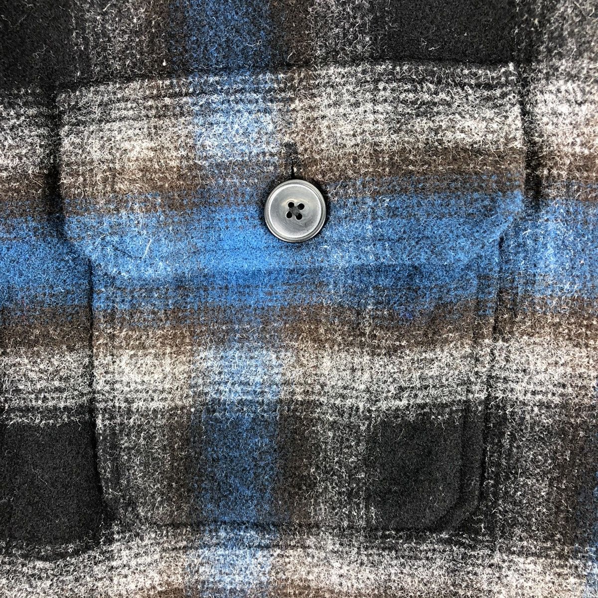 Uniqlo Uniqlo Wool Flannel Shadow Plaid Checker Quilted Lining Size US L / EU 52-54 / 3 - 7 Thumbnail