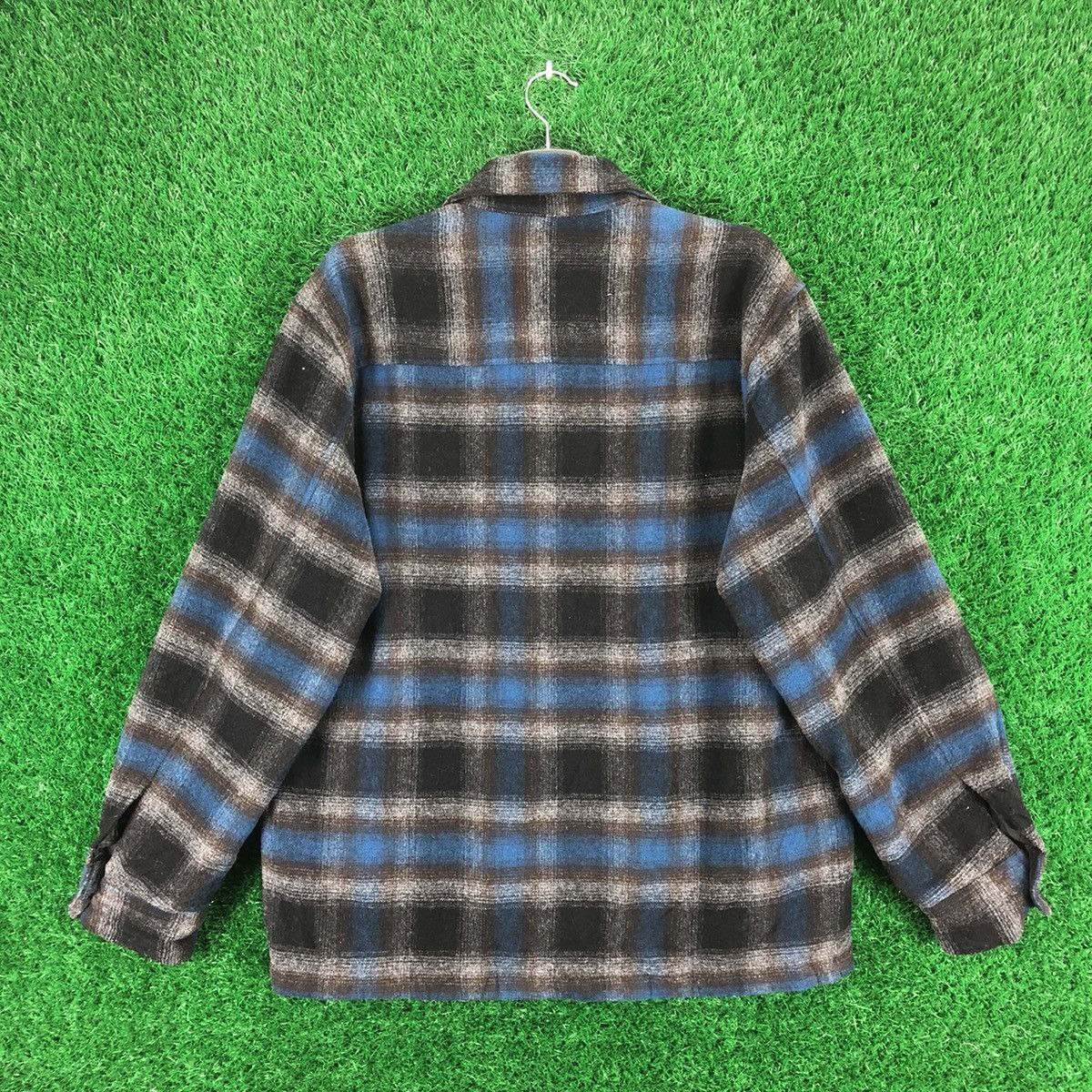 Uniqlo Uniqlo Wool Flannel Shadow Plaid Checker Quilted Lining Size US L / EU 52-54 / 3 - 4 Thumbnail