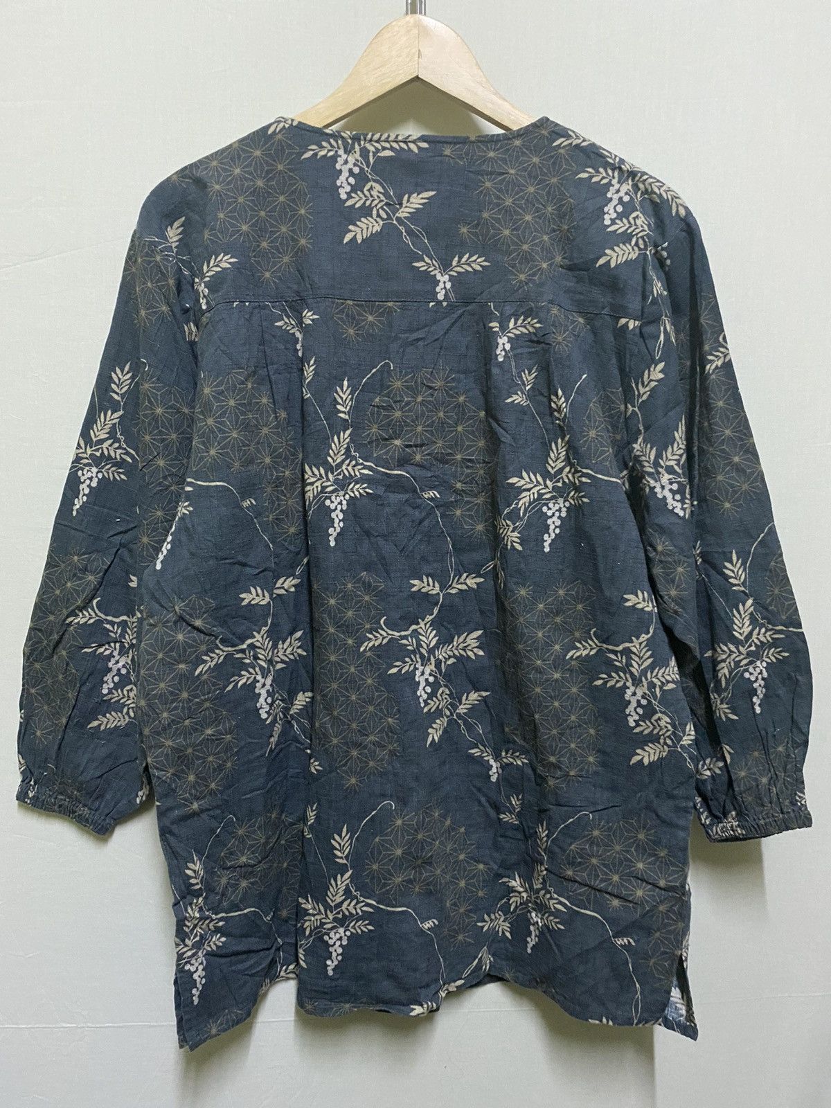 Japanese Brand Indigo Kimono Printed Button Size US M / EU 48-50 / 2 - 6 Thumbnail