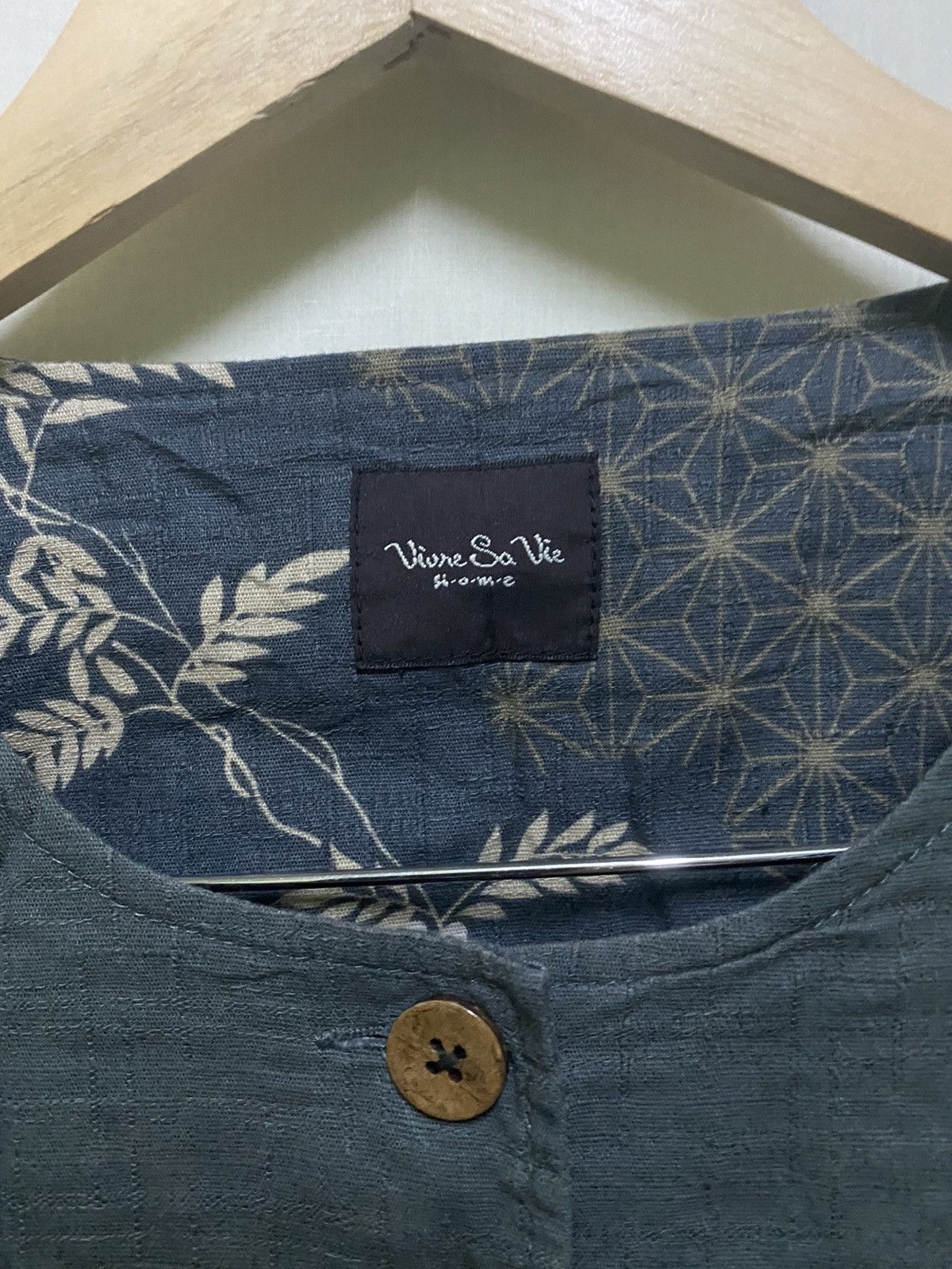 Japanese Brand Indigo Kimono Printed Button Size US M / EU 48-50 / 2 - 5 Thumbnail