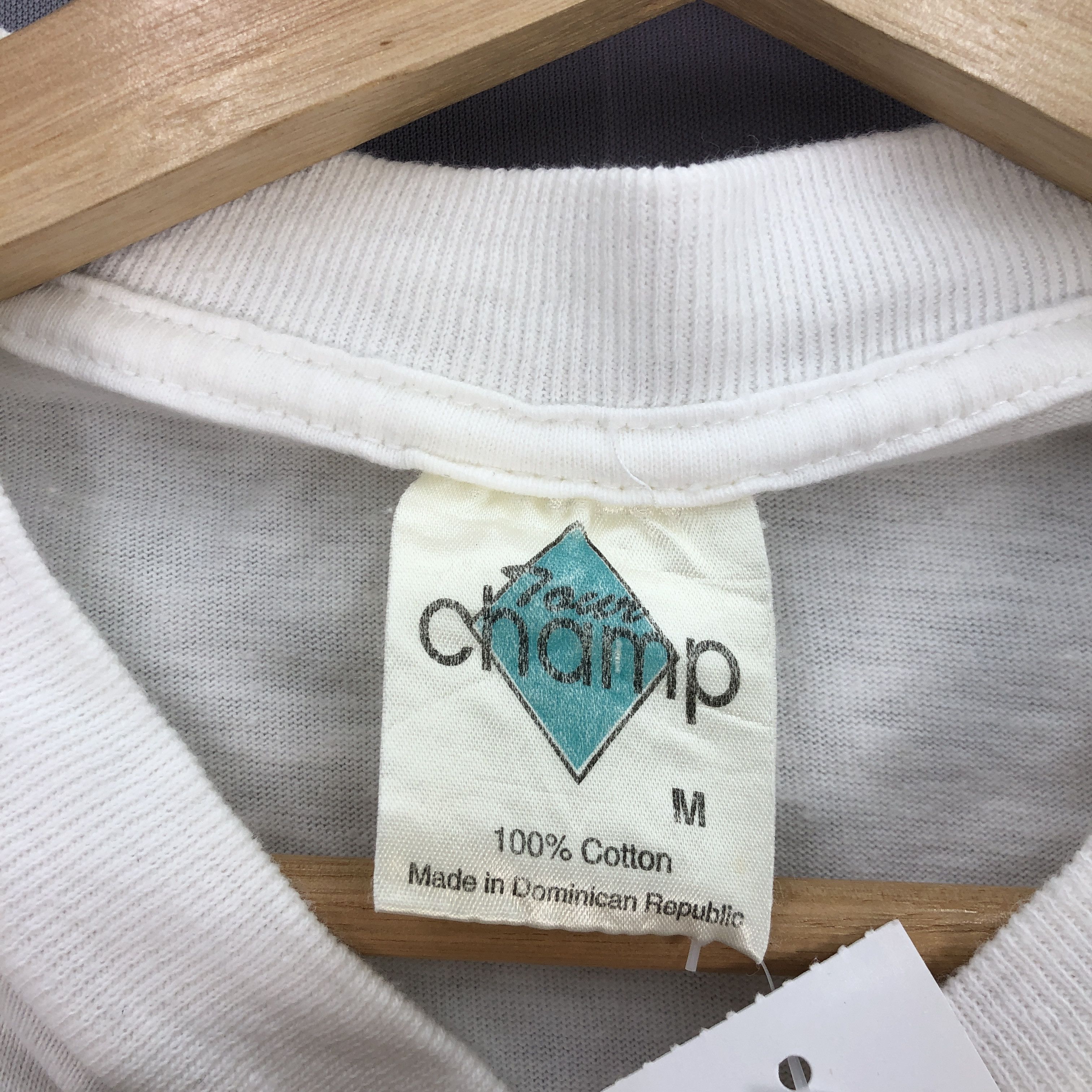 Vintage Vintage 90s Gecko Guam Tshirt Hawaiian Travel Novelty Tees Size US S / EU 44-46 / 1 - 4 Thumbnail