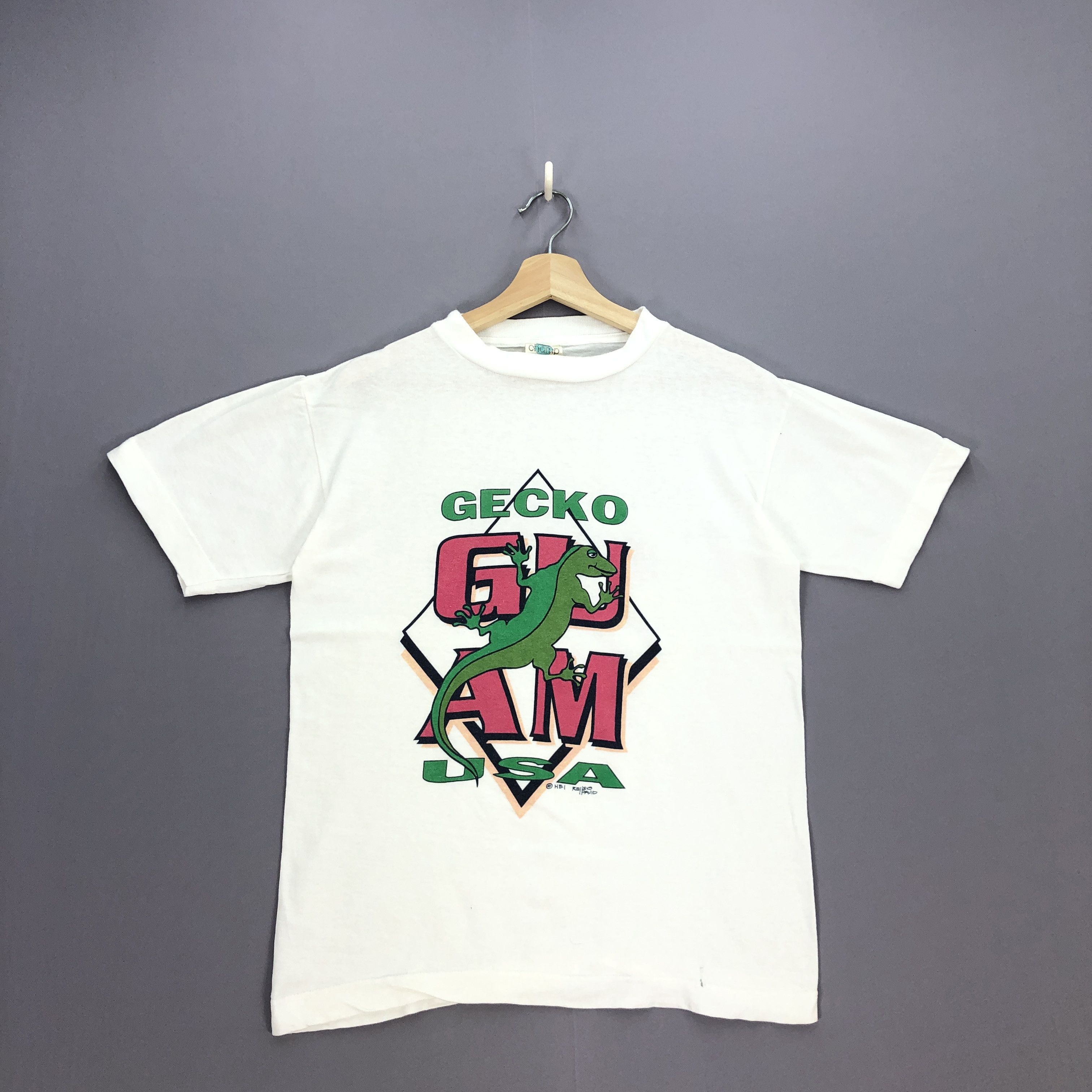 Vintage Vintage 90s Gecko Guam Tshirt Hawaiian Travel Novelty Tees Size US S / EU 44-46 / 1 - 1 Thumbnail