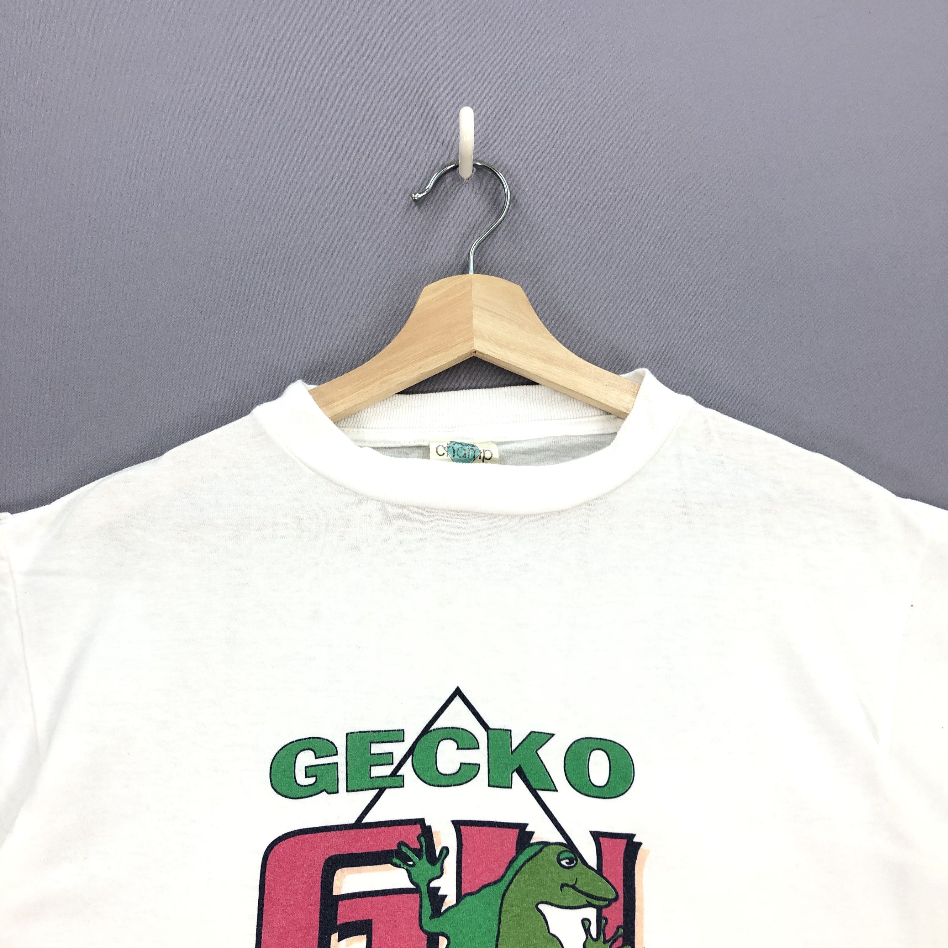 Vintage Vintage 90s Gecko Guam Tshirt Hawaiian Travel Novelty Tees Size US S / EU 44-46 / 1 - 3 Thumbnail