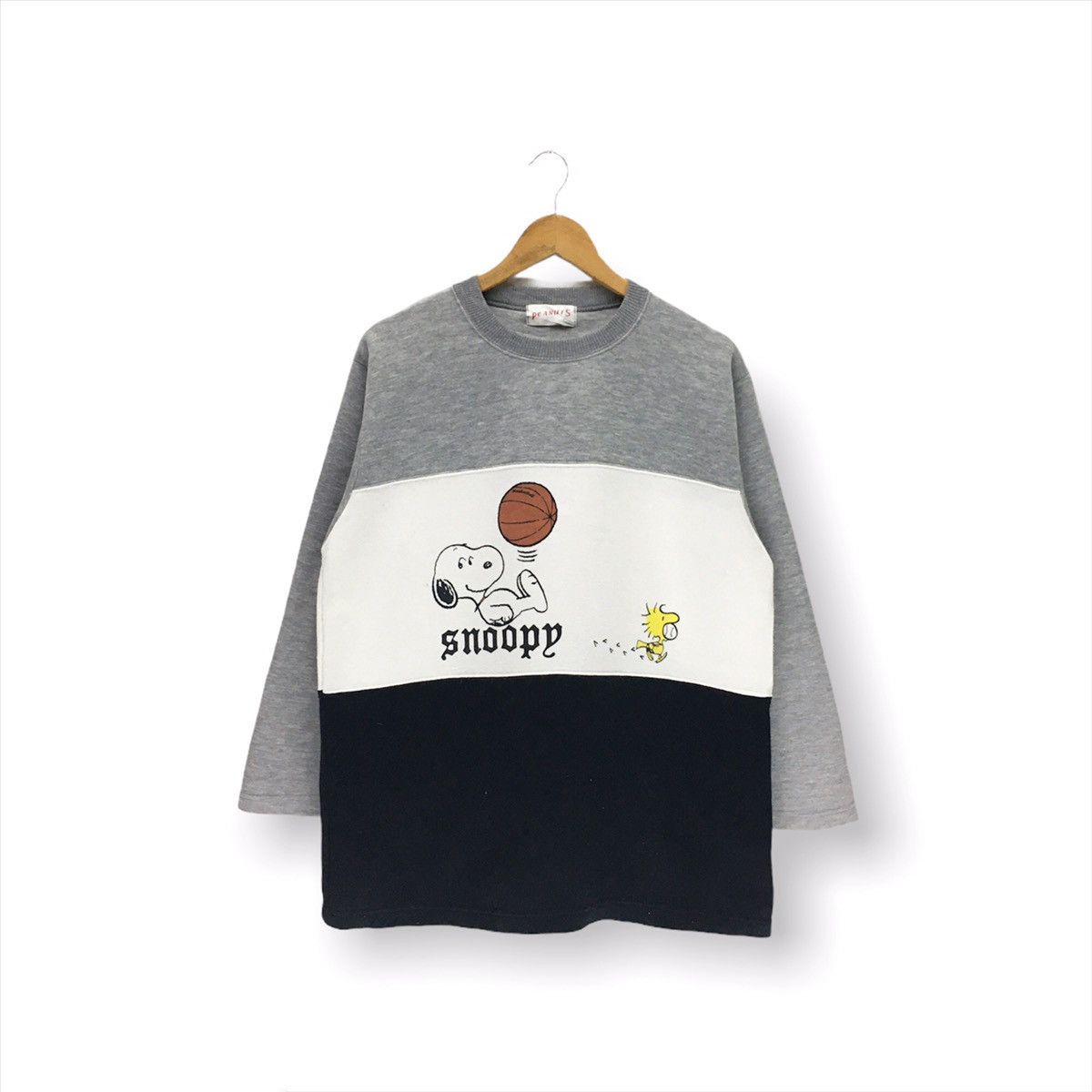 Cartoon Network × Peanuts × Vintage Vintage Peanuts Snoopy Cartoon Basketball Sweatshirt Size US M / EU 48-50 / 2 - 1 Thumbnail