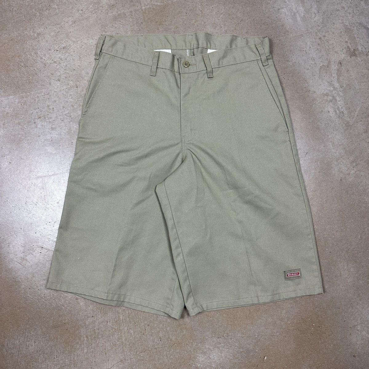 Vintage Vintage Dickies Loose Fit Baggy 90s Shorts 32x13 | Grailed