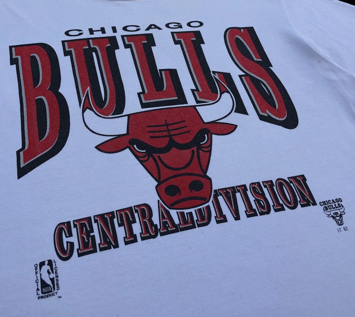 NBA Vintage NBA Chicago Bulls T-shirt Size US M / EU 48-50 / 2 - 5 Thumbnail