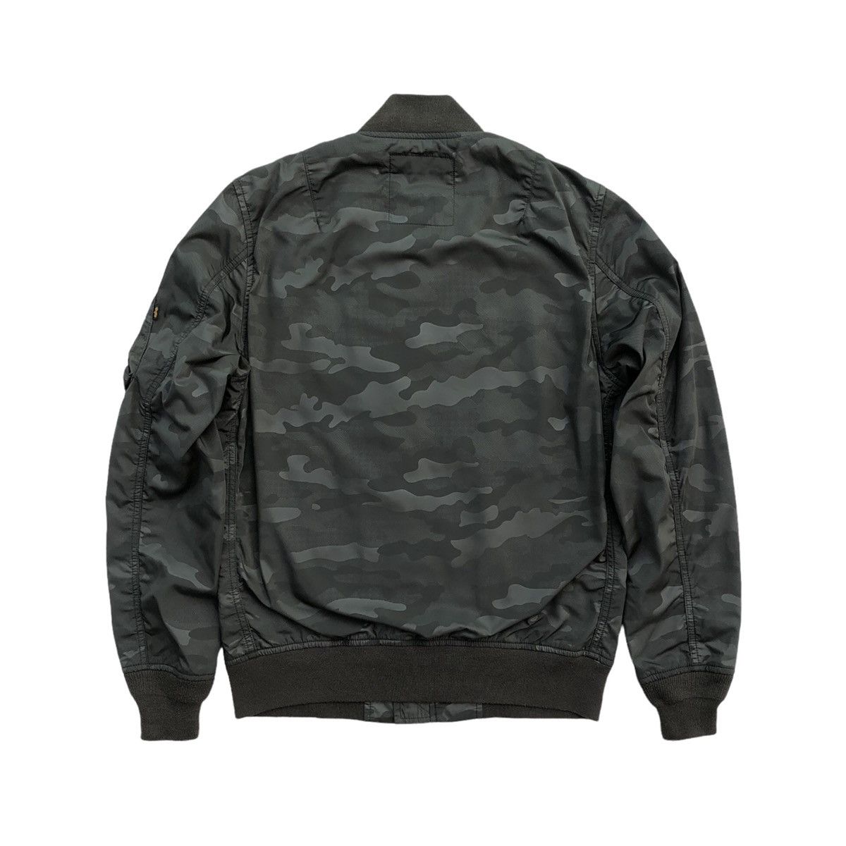 Alpha Industries Alpha Industries Ma-1 Camo Bomber Jacket Size US M / EU 48-50 / 2 - 10 Thumbnail