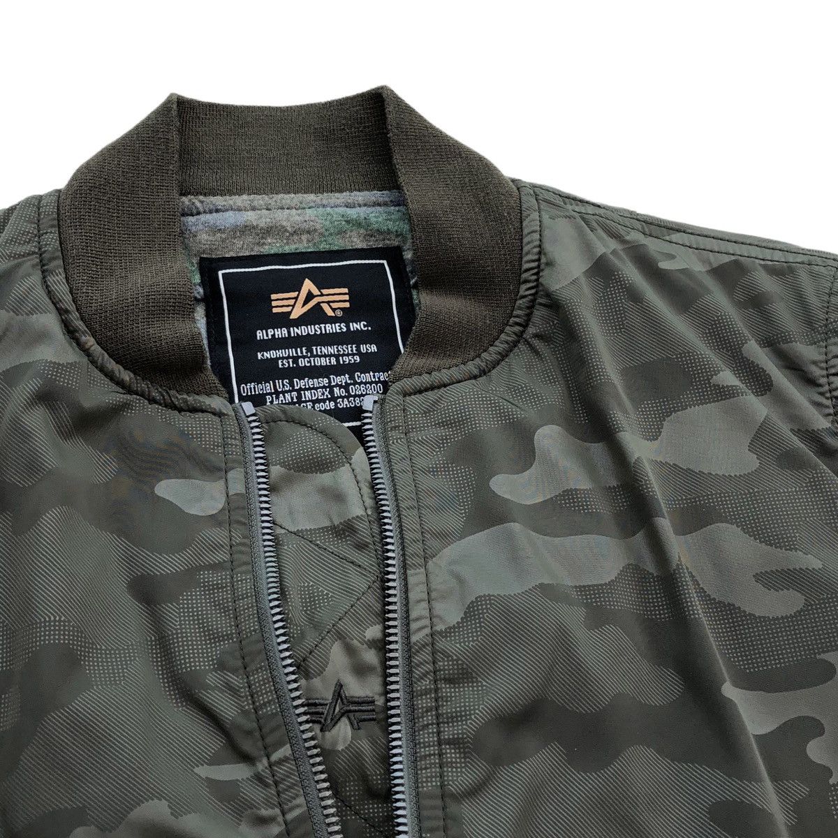 Alpha Industries Alpha Industries Ma-1 Camo Bomber Jacket Size US M / EU 48-50 / 2 - 5 Thumbnail