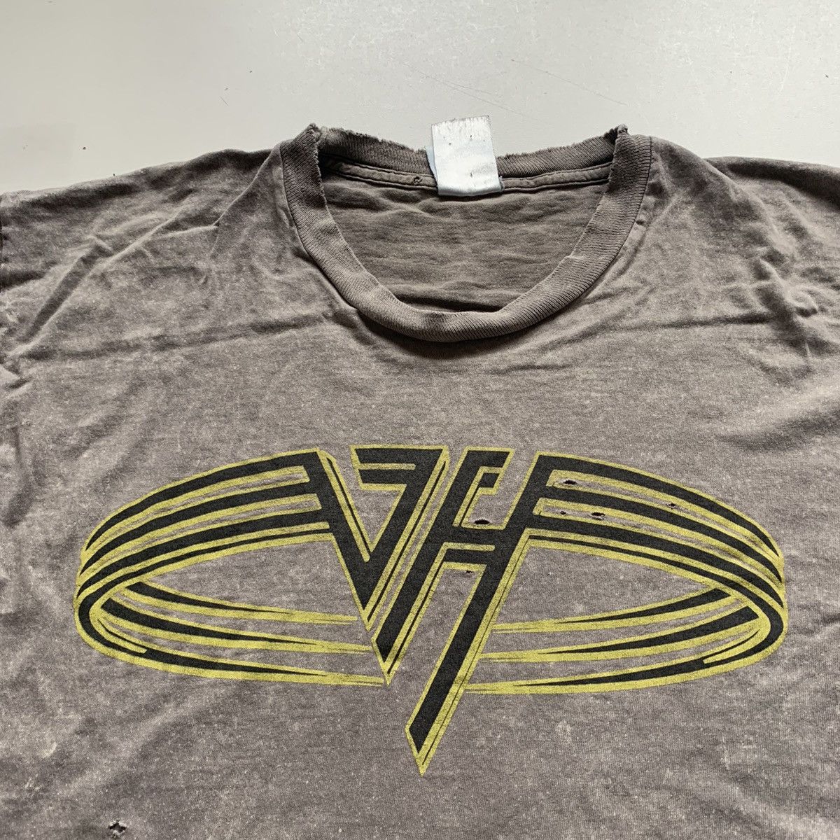 Band Tees Vintage 95-96 Van Halen Balance Tour Graphic T Shirt Large Size US M / EU 48-50 / 2 - 2 Thumbnail